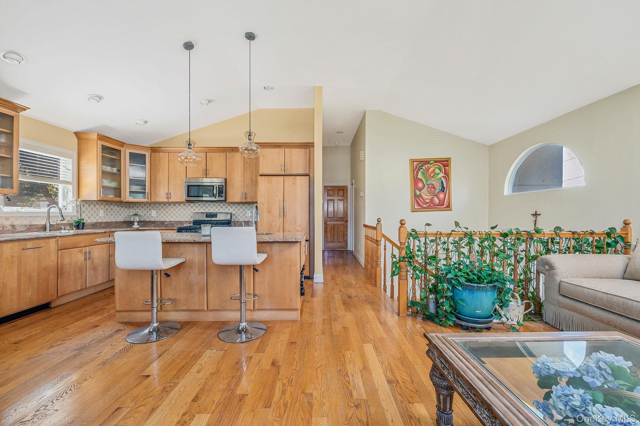 540 Scudder Avenue Property Photo 10