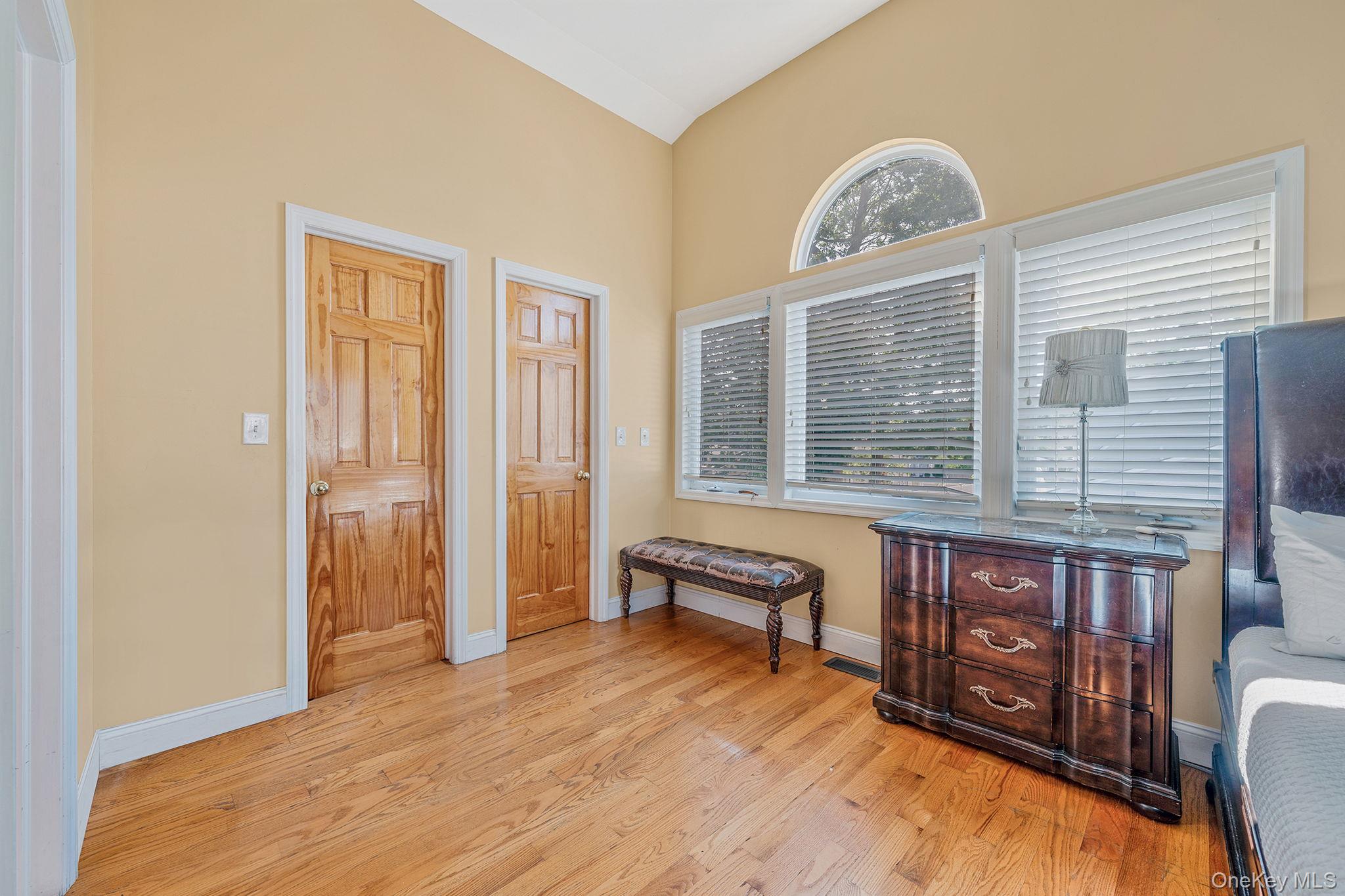 540 Scudder Avenue Property Photo 17