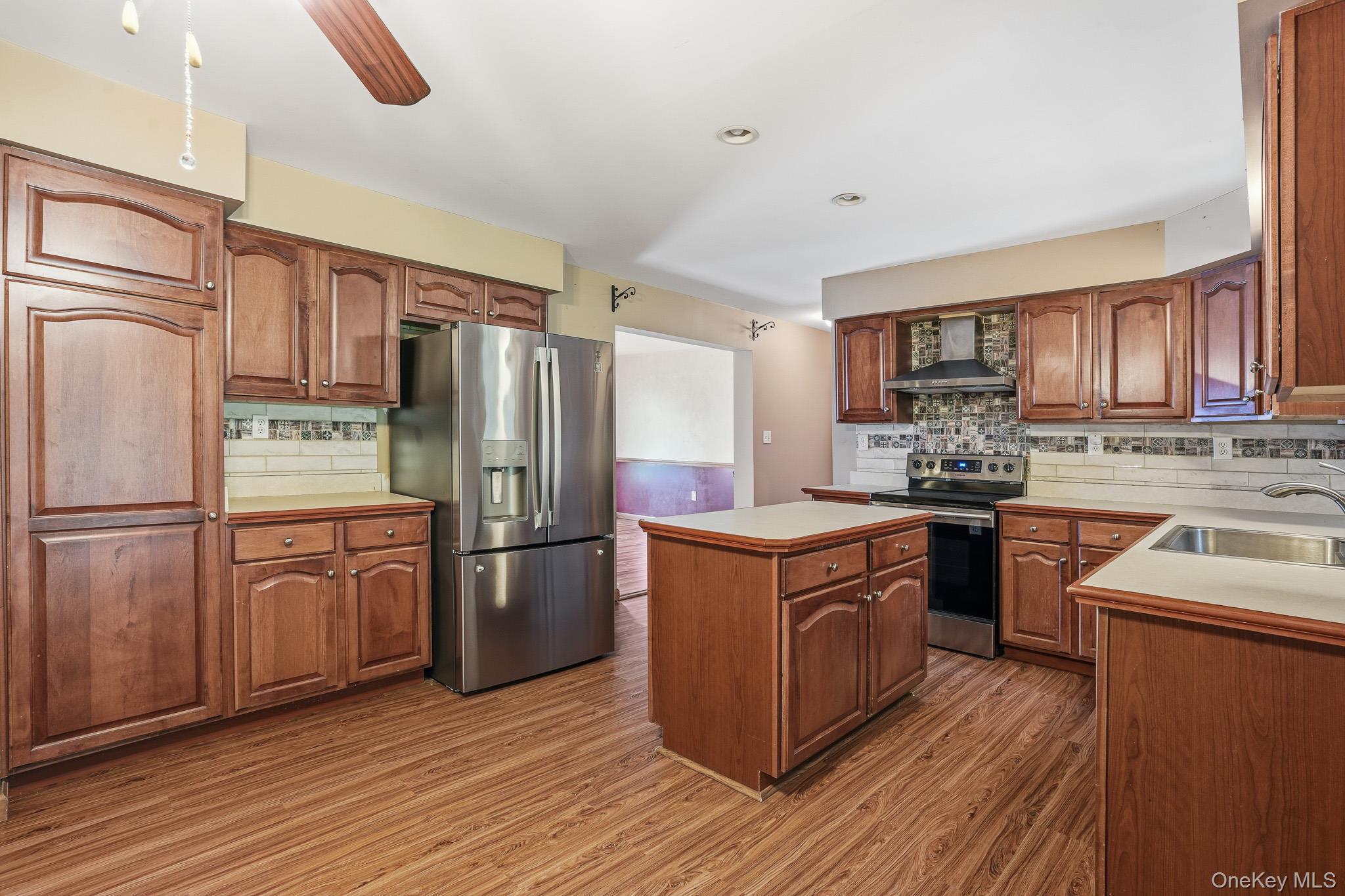 74 Losee Road Property Photo 8