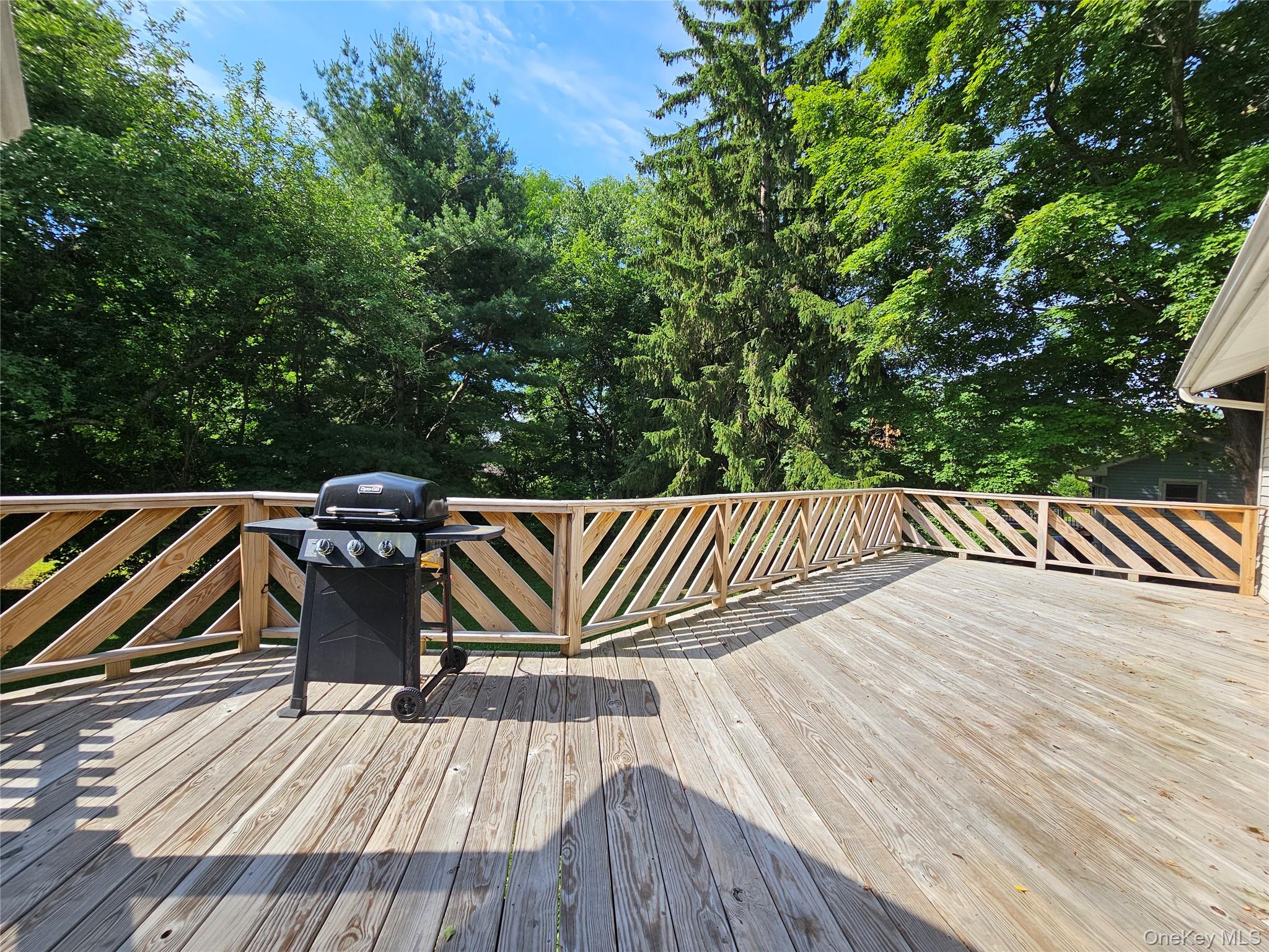 7 Scotchtown Drive Property Photo 3