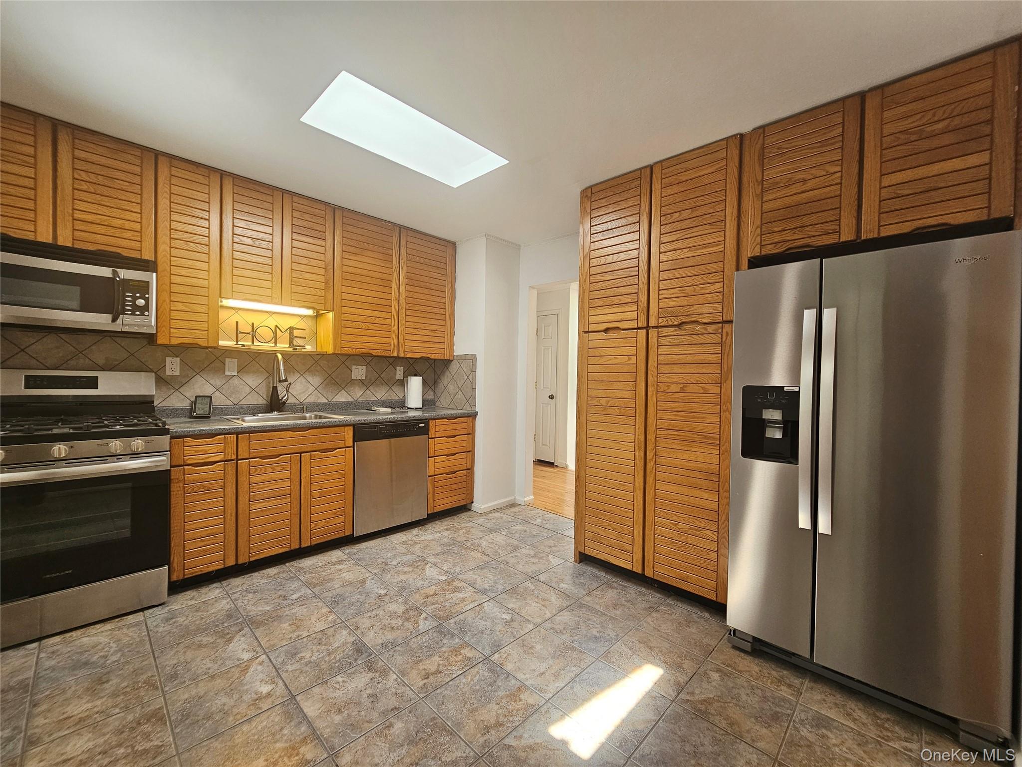 7 Scotchtown Drive Property Photo 9