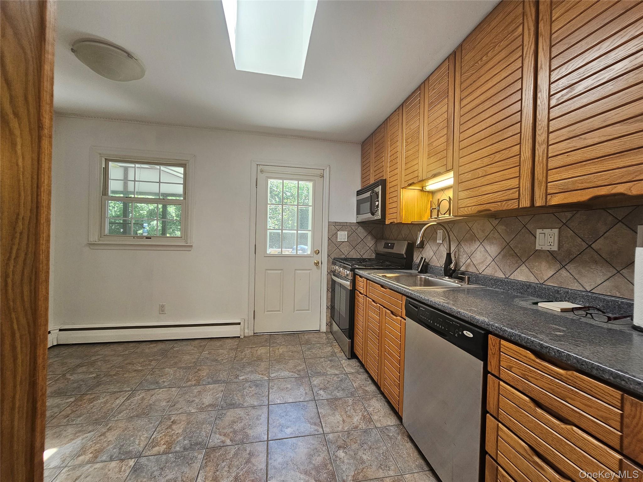 7 Scotchtown Drive Property Photo 11
