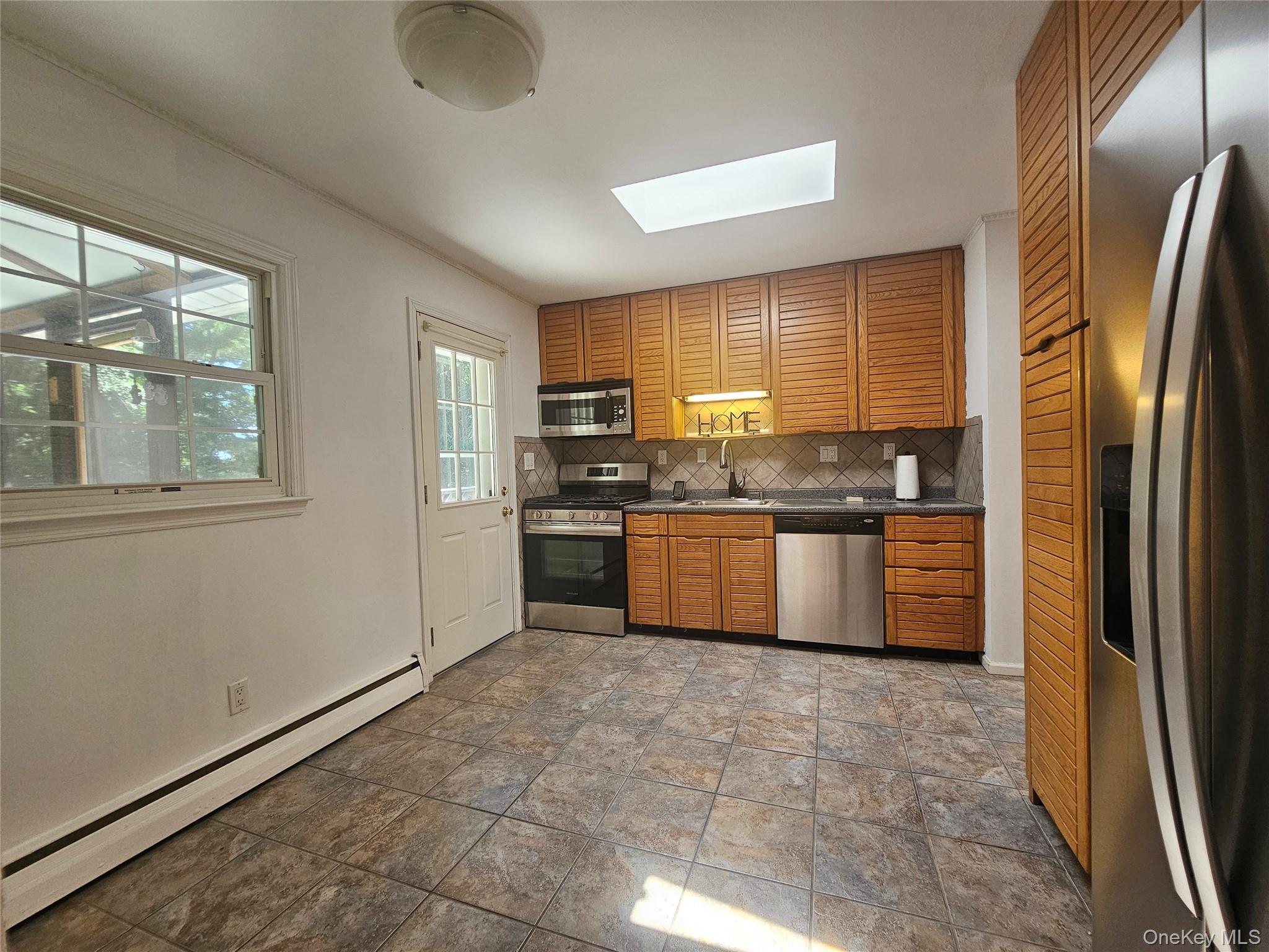 7 Scotchtown Drive Property Photo 13