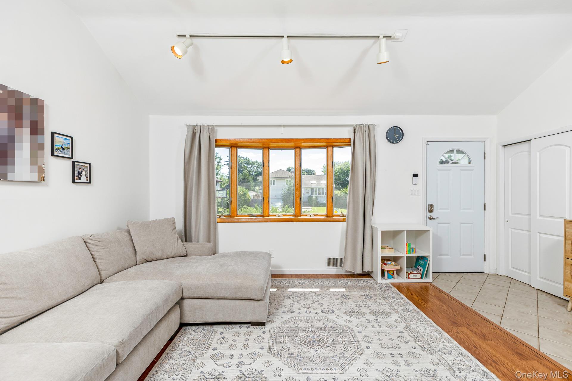 21 Pinetree Avenue Property Photo 3