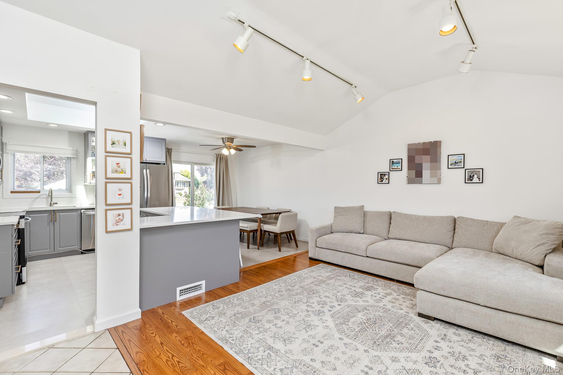 21 Pinetree Avenue Property Photo 4