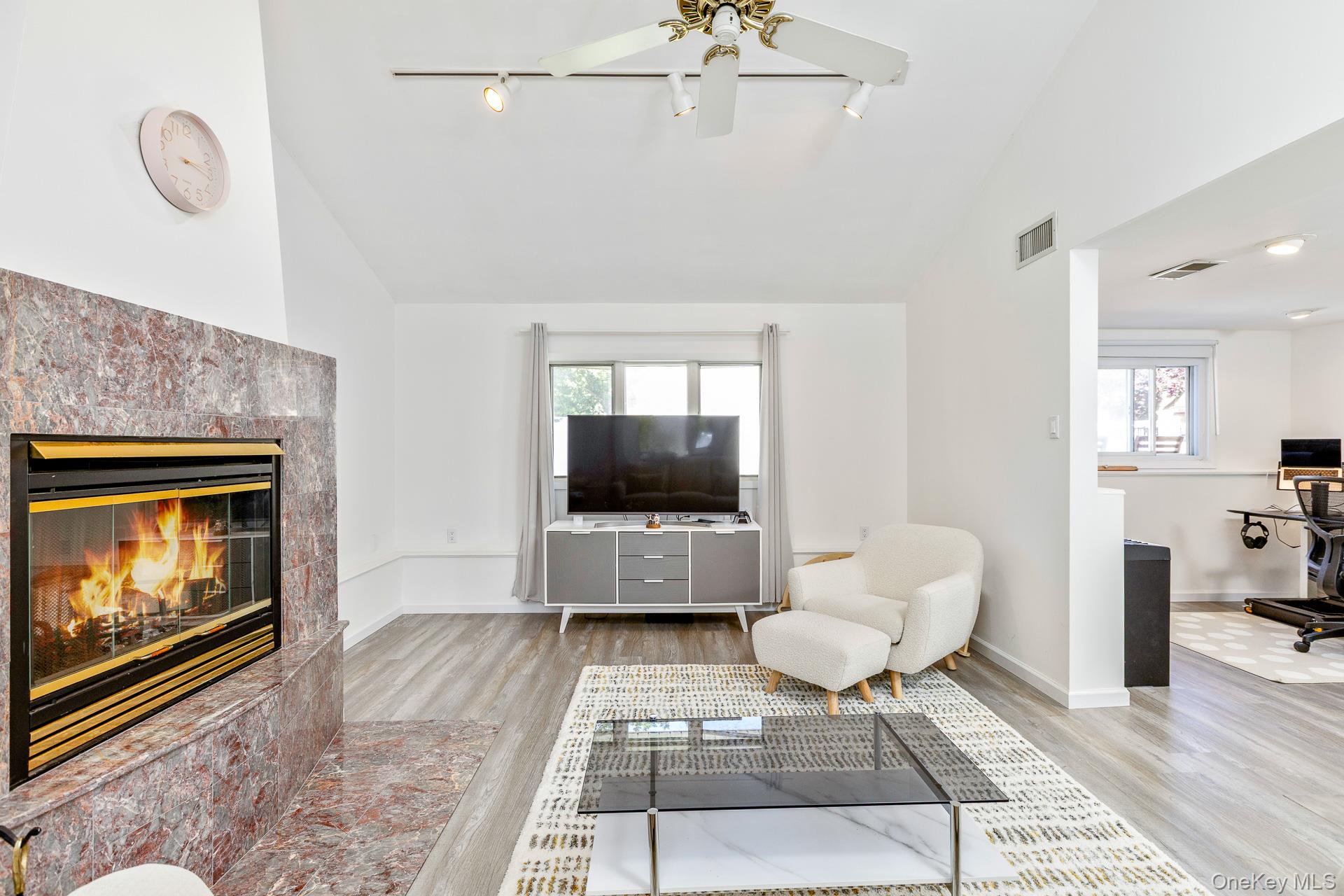 21 Pinetree Avenue Property Photo 18