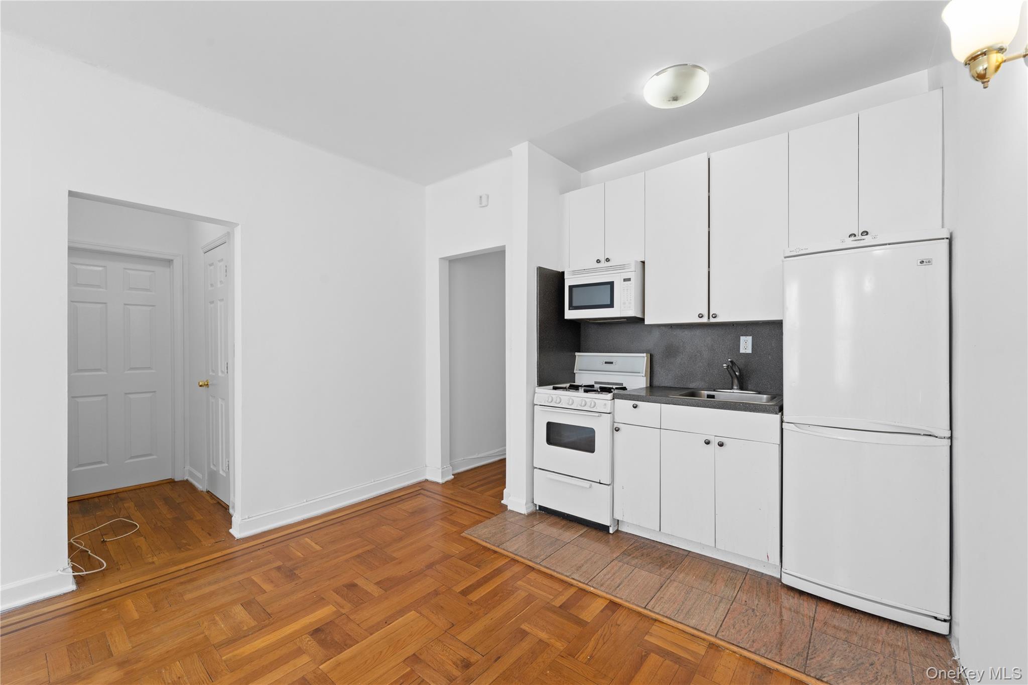41-41 41st Street 5n Property Photo 6