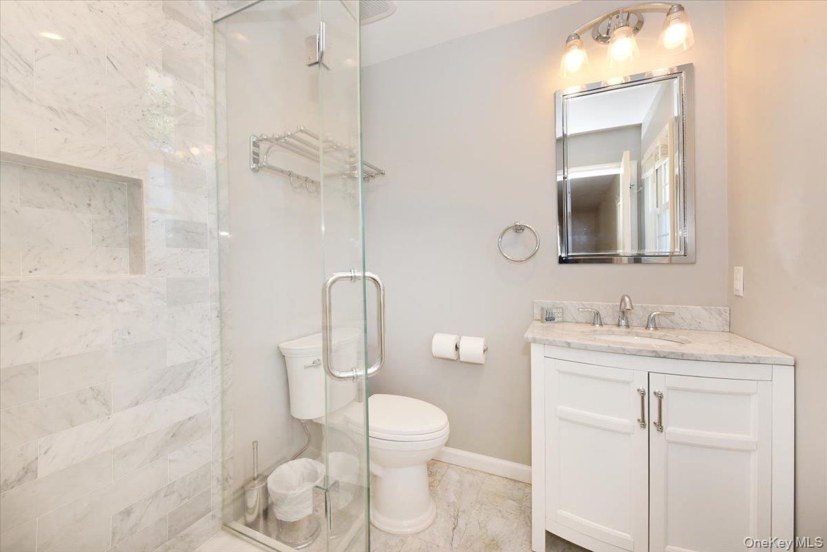 687 Golf Drive Property Photo 22