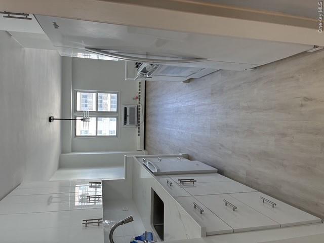 430 Shore Road 8g Property Photo 4
