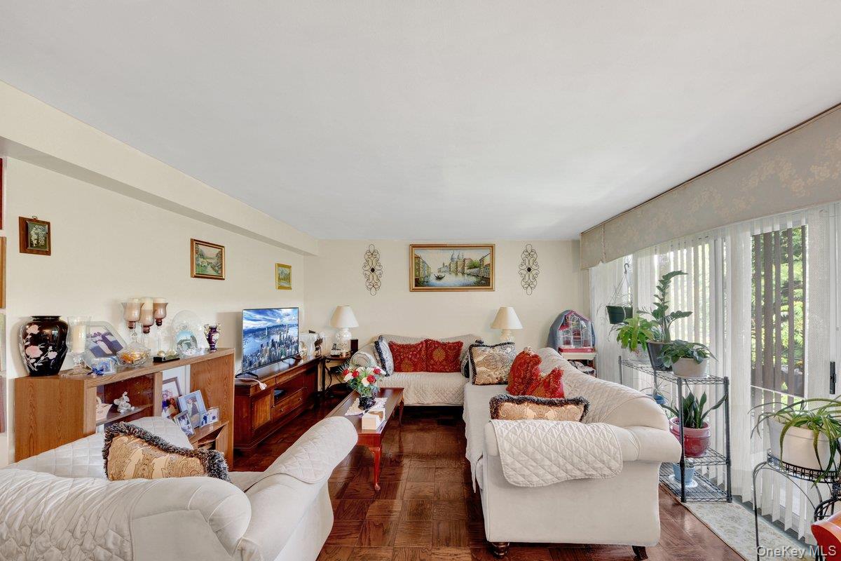 51 Lorraine Terrace 224 Property Photo 3