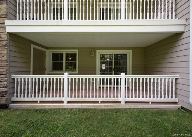 215 Tudor Lane 215 Property Photo 9