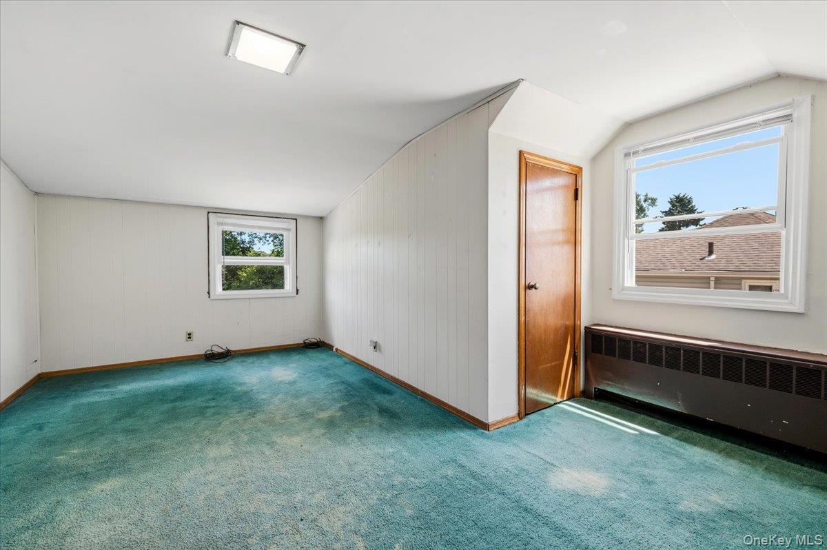 665 Dianne Street Property Photo 18