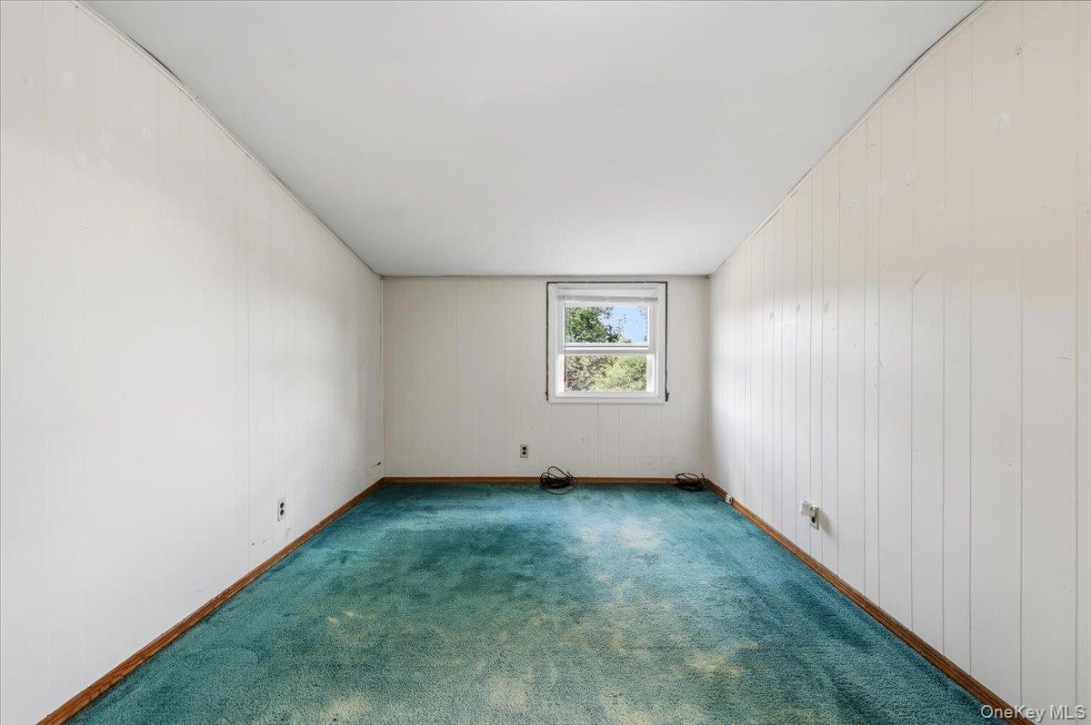 665 Dianne Street Property Photo 19