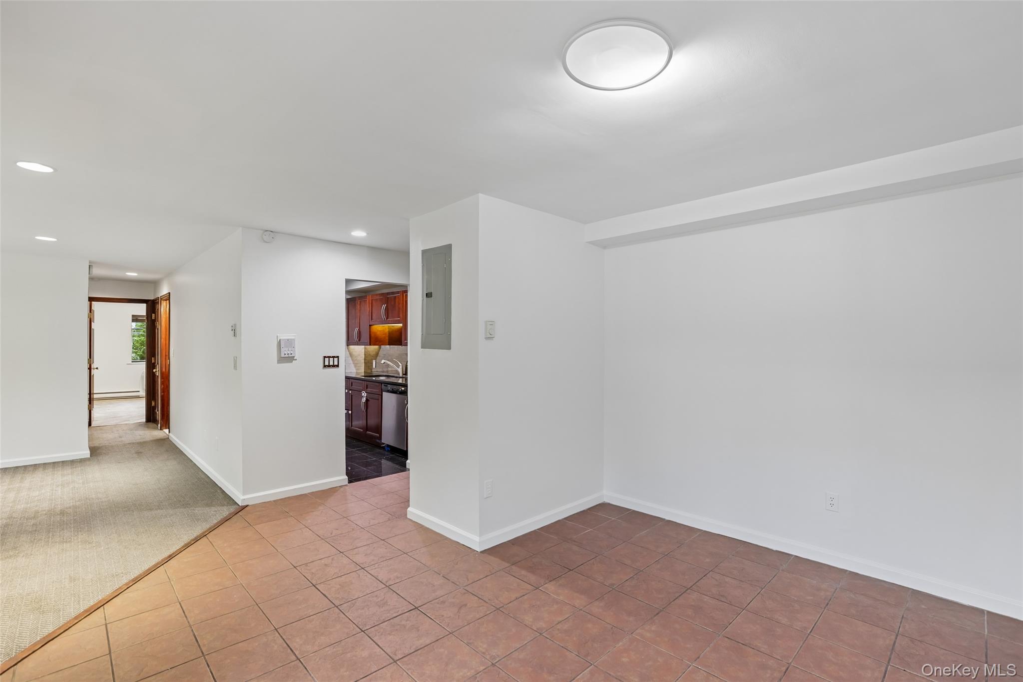 530 Hudson Avenue Property Photo 9