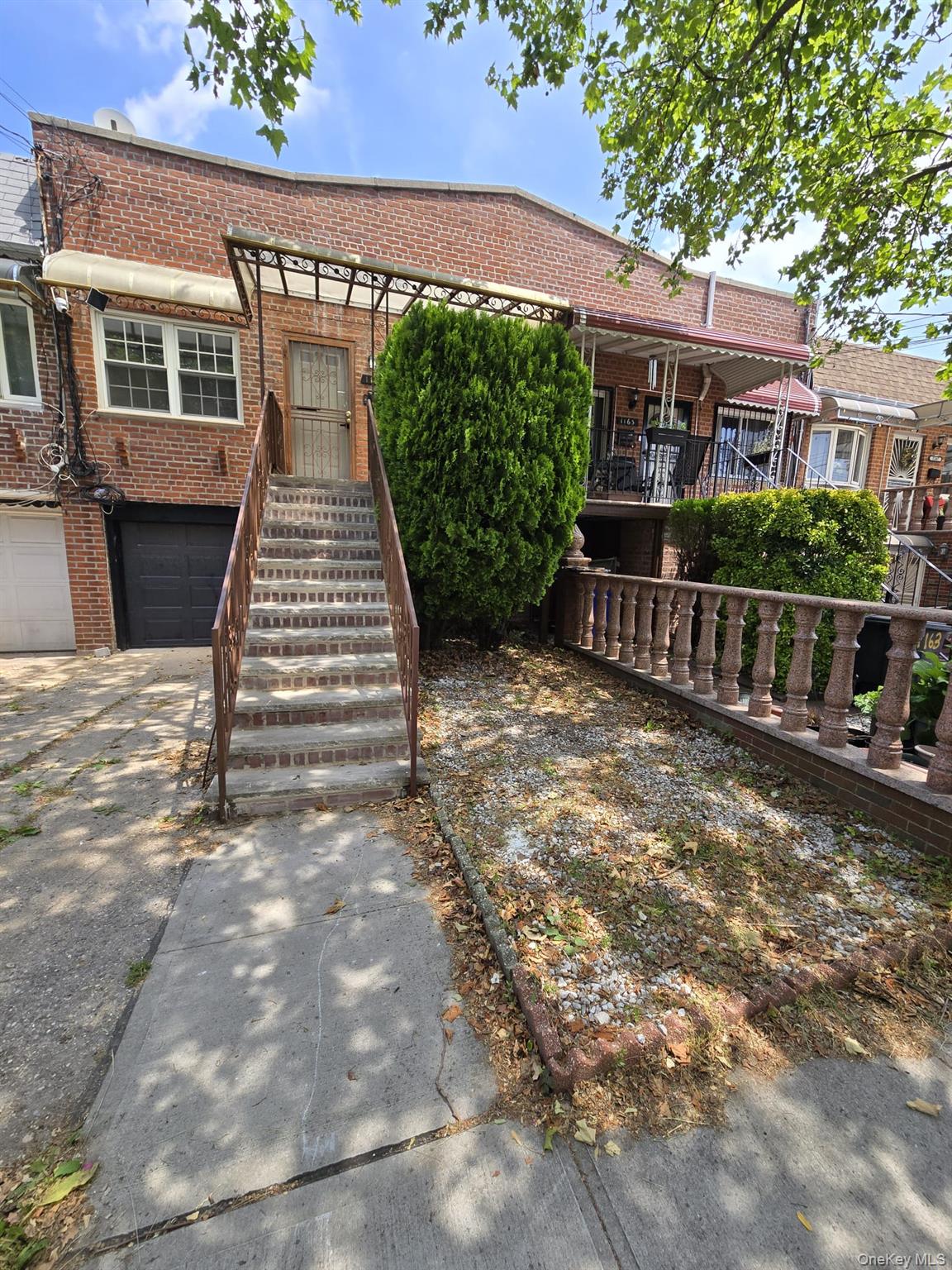 1161 E 101st Street Property Photo 2