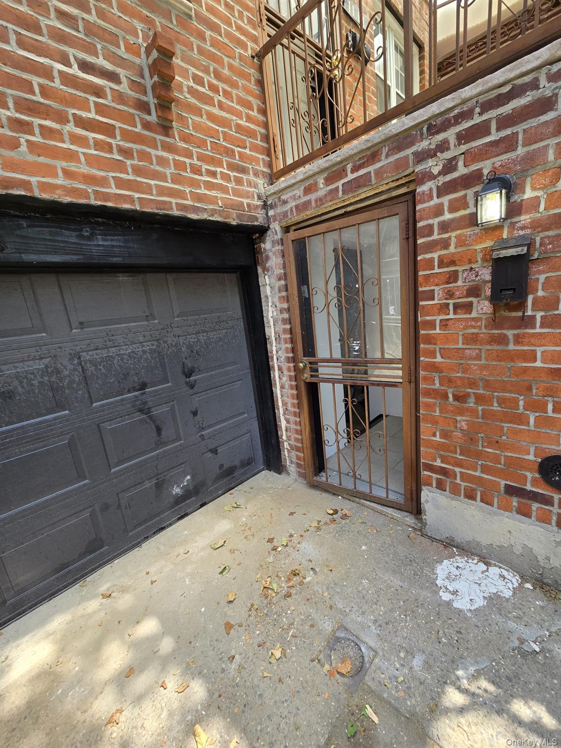 1161 E 101st Street Property Photo 4