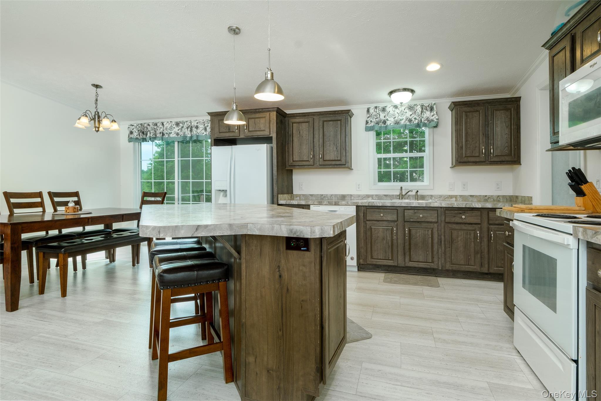 61 Fusco Drive Property Photo 22