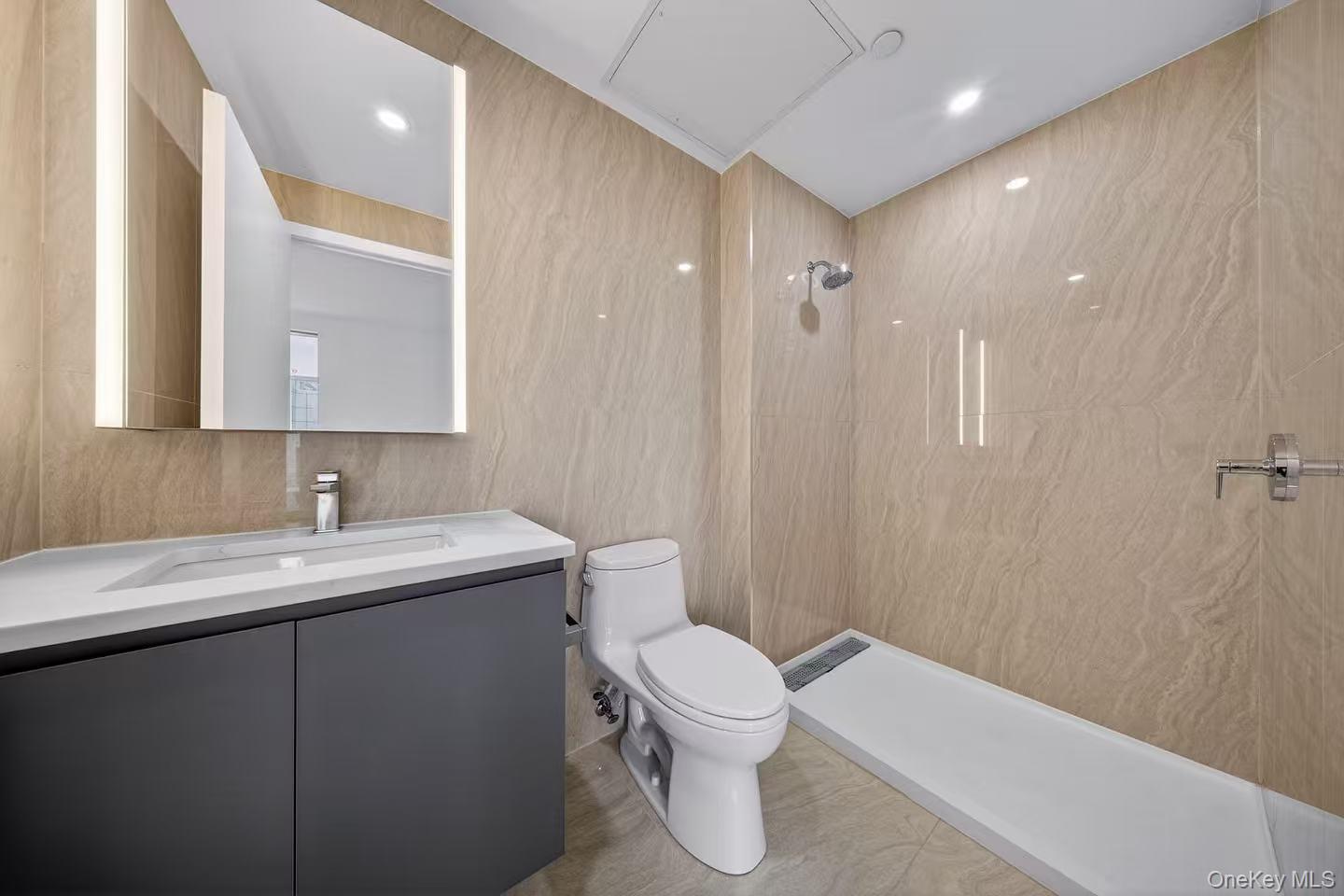33-71 Prince Street 6h Property Photo 6