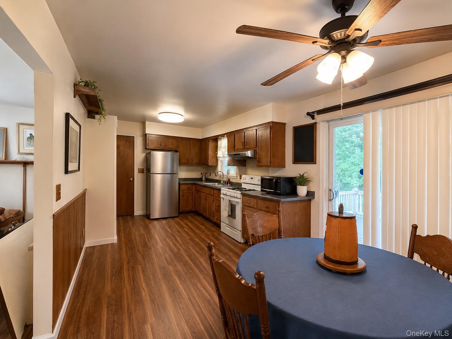 212 Union Avenue Property Photo 5