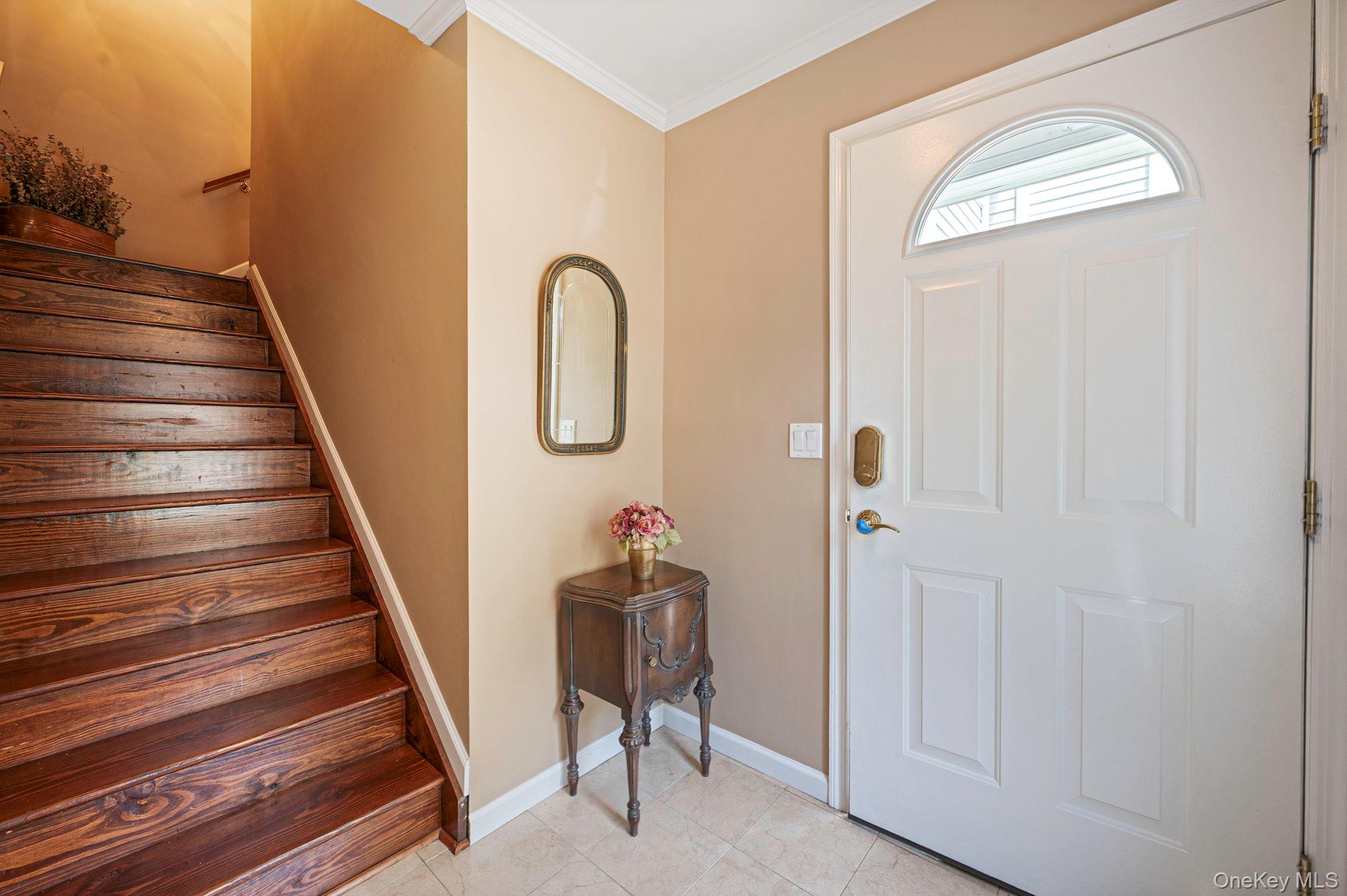 1130 Savoy Drive Property Photo 3