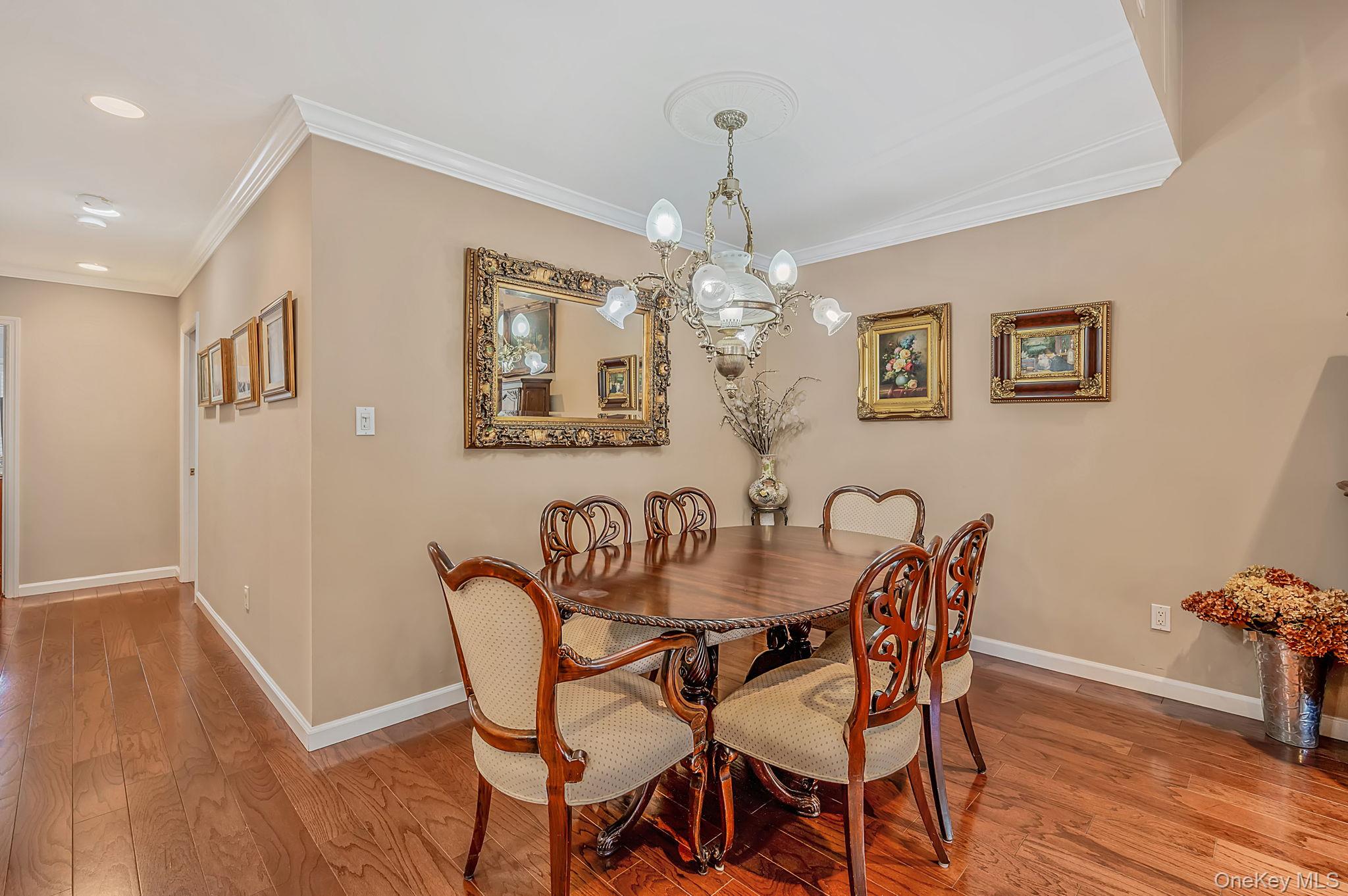 1130 Savoy Drive Property Photo 12