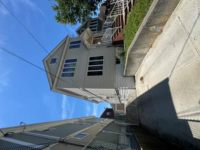 616 College Place Property Photo 1