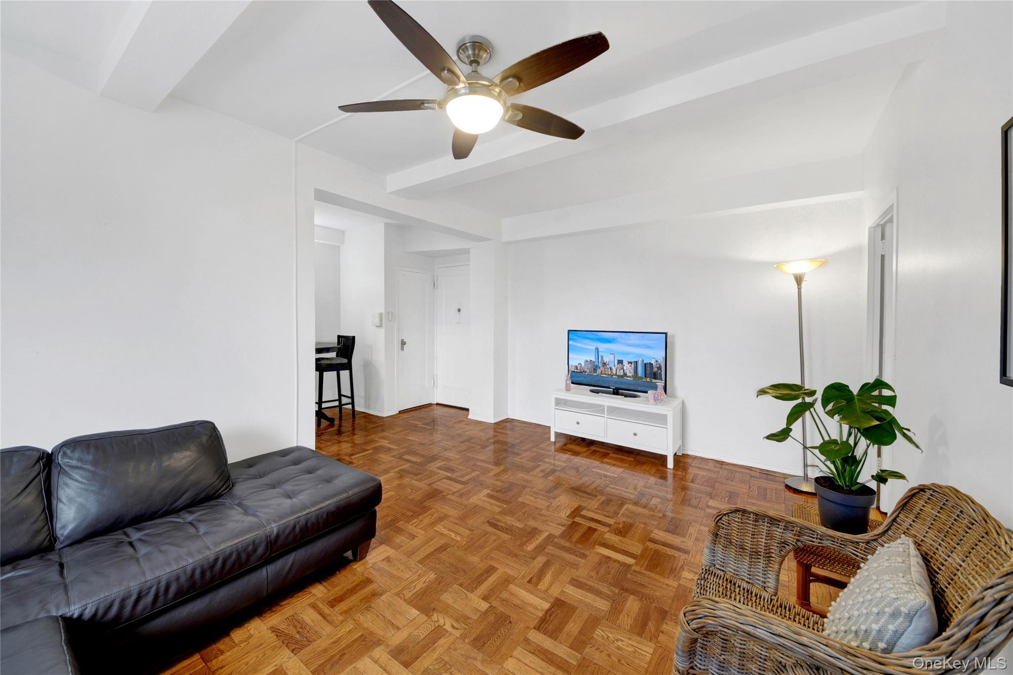 14 Metropolitan Oval 8g Property Photo 11
