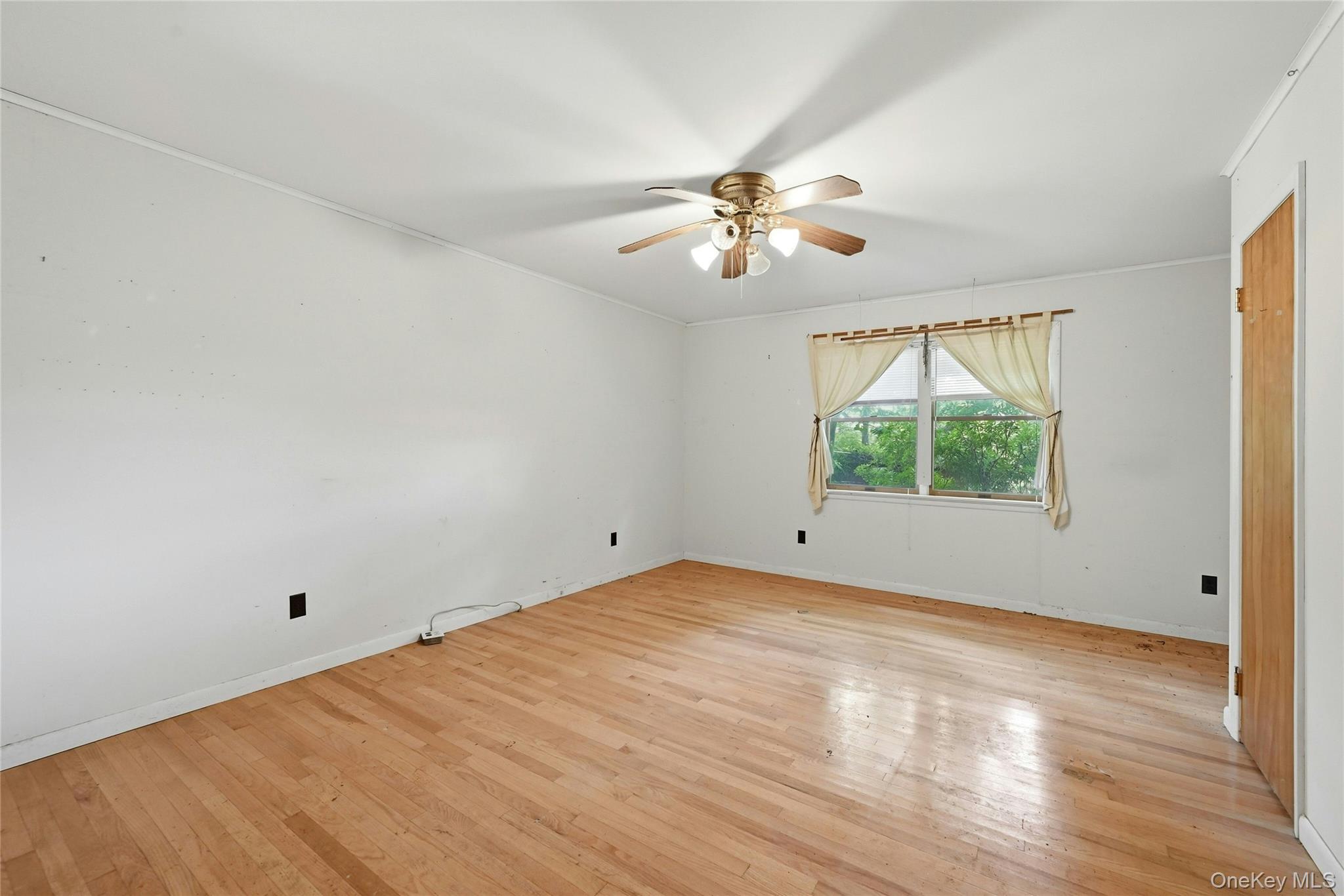 240 Meadow Lane Property Photo 12