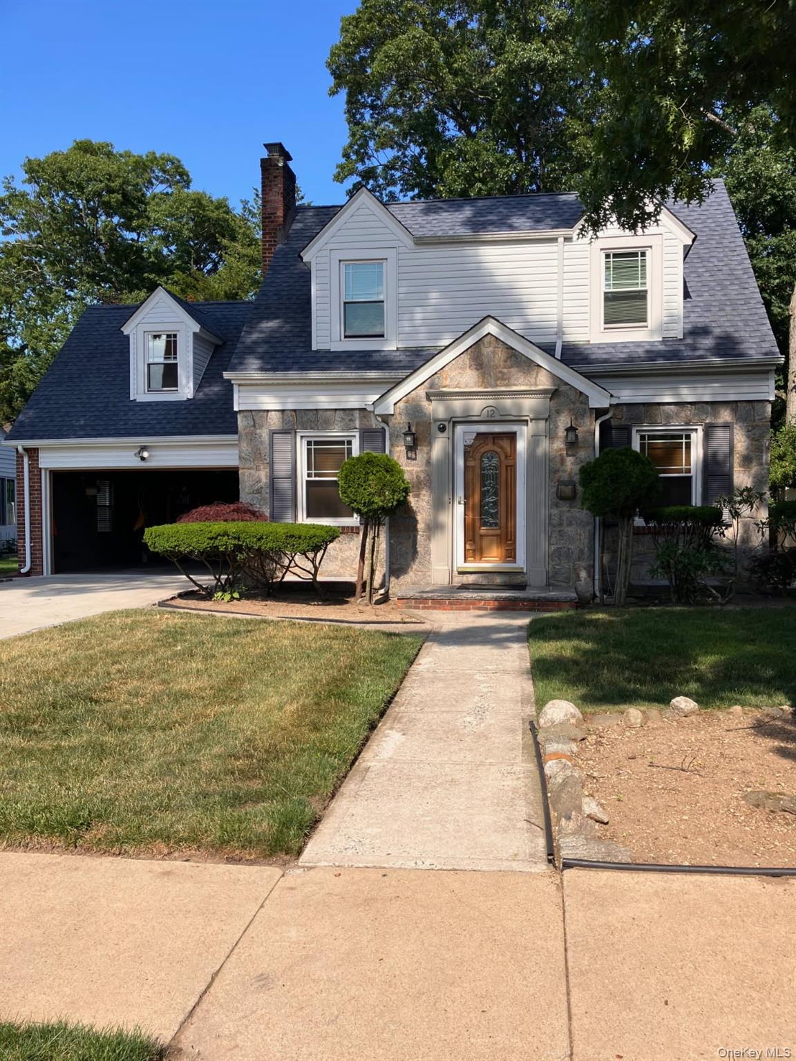 12 Maryland Avenue Property Photo 1