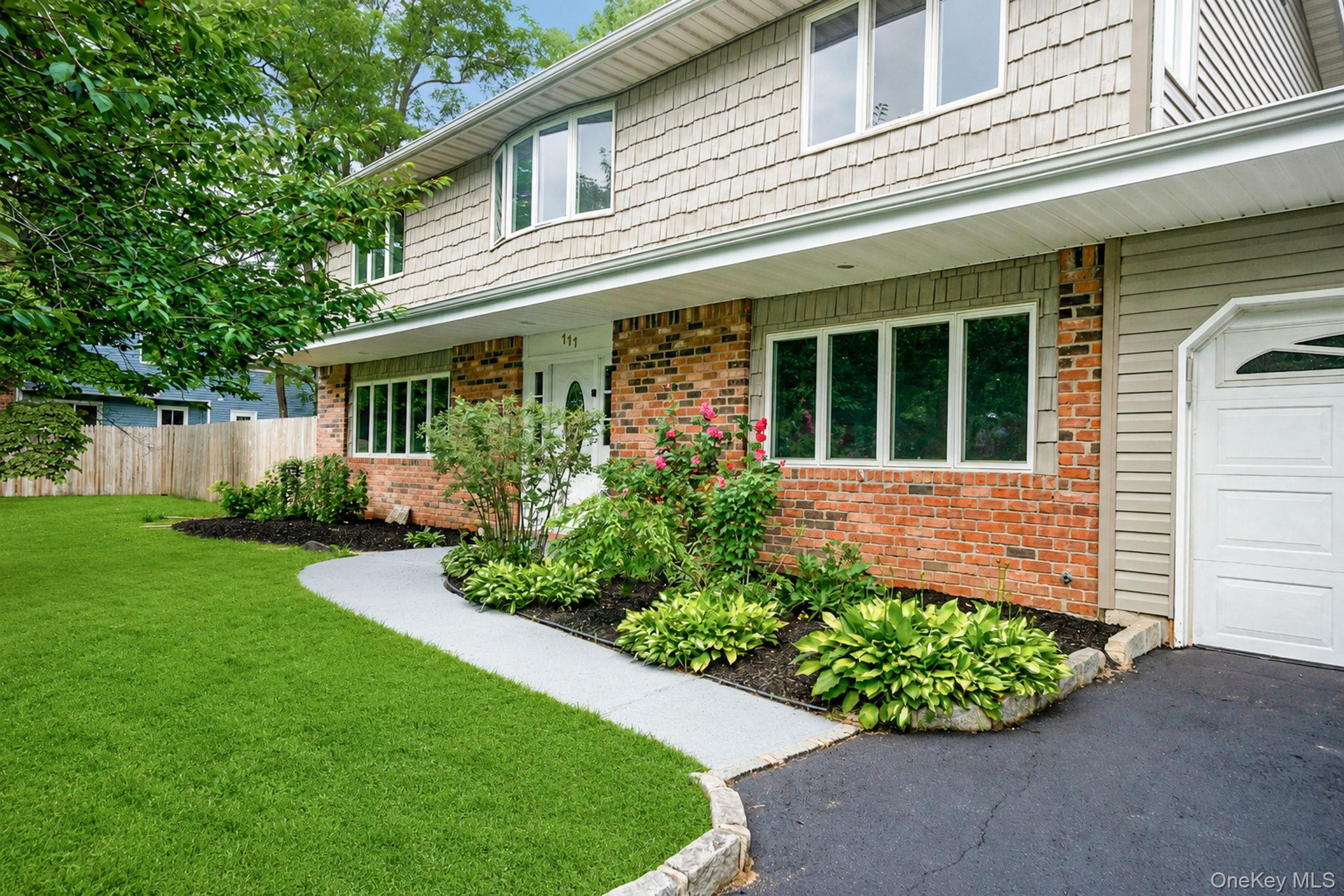 111 Pine Street Property Photo 4