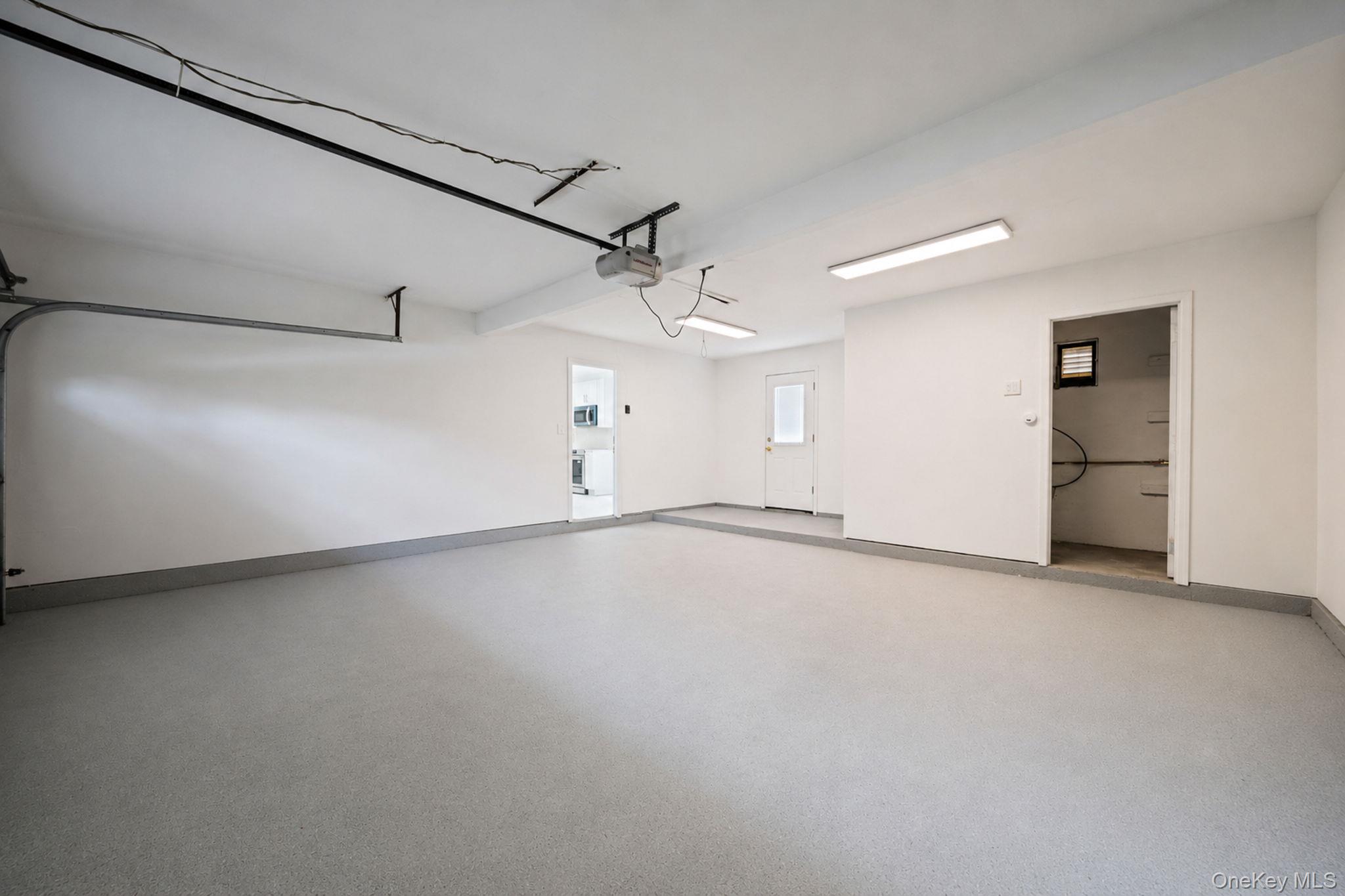 111 Pine Street Property Photo 40