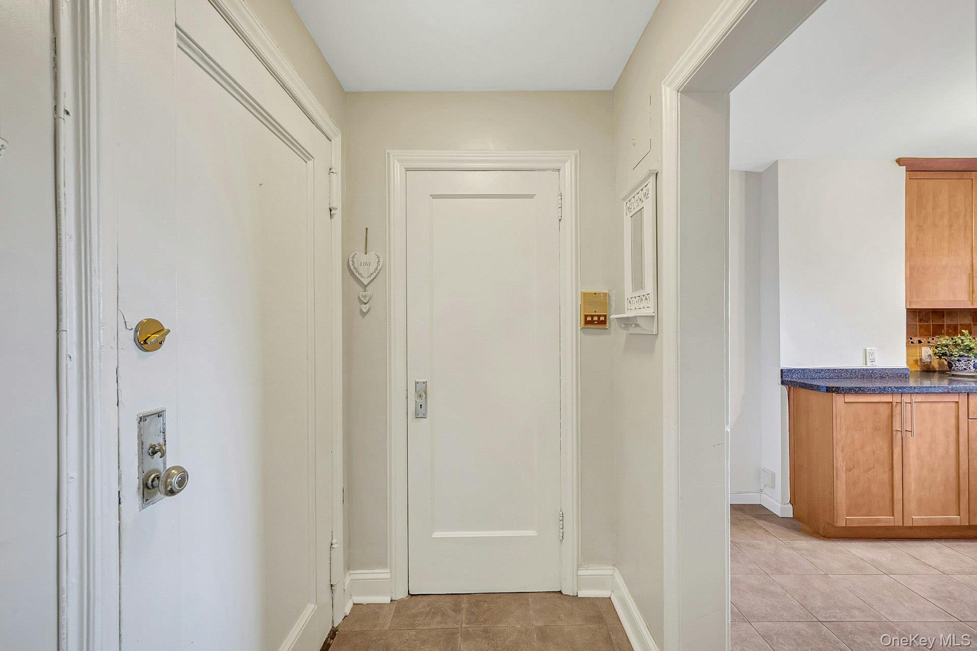 36 Westview Avenue 1b Property Photo 3