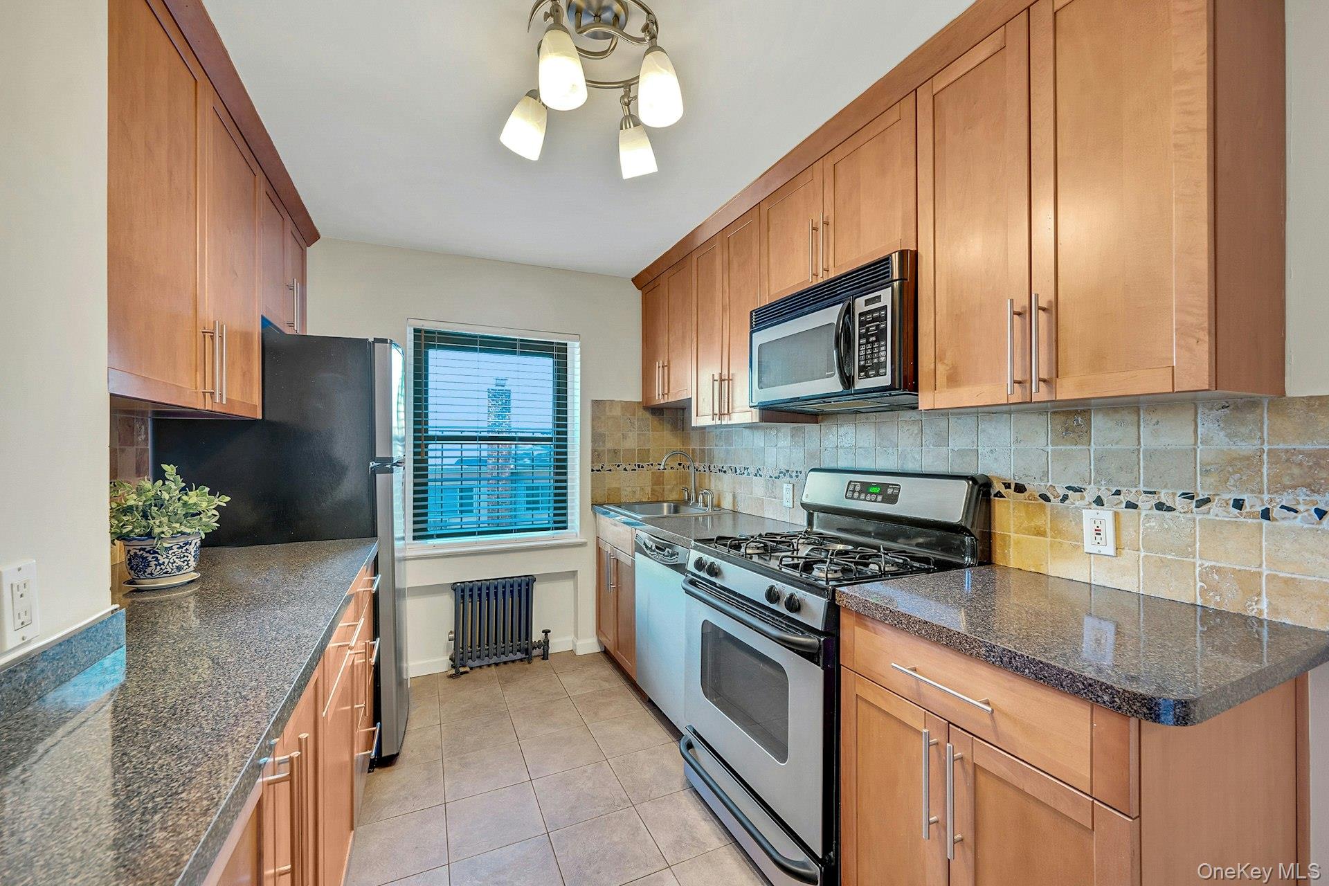 36 Westview Avenue 1b Property Photo 10