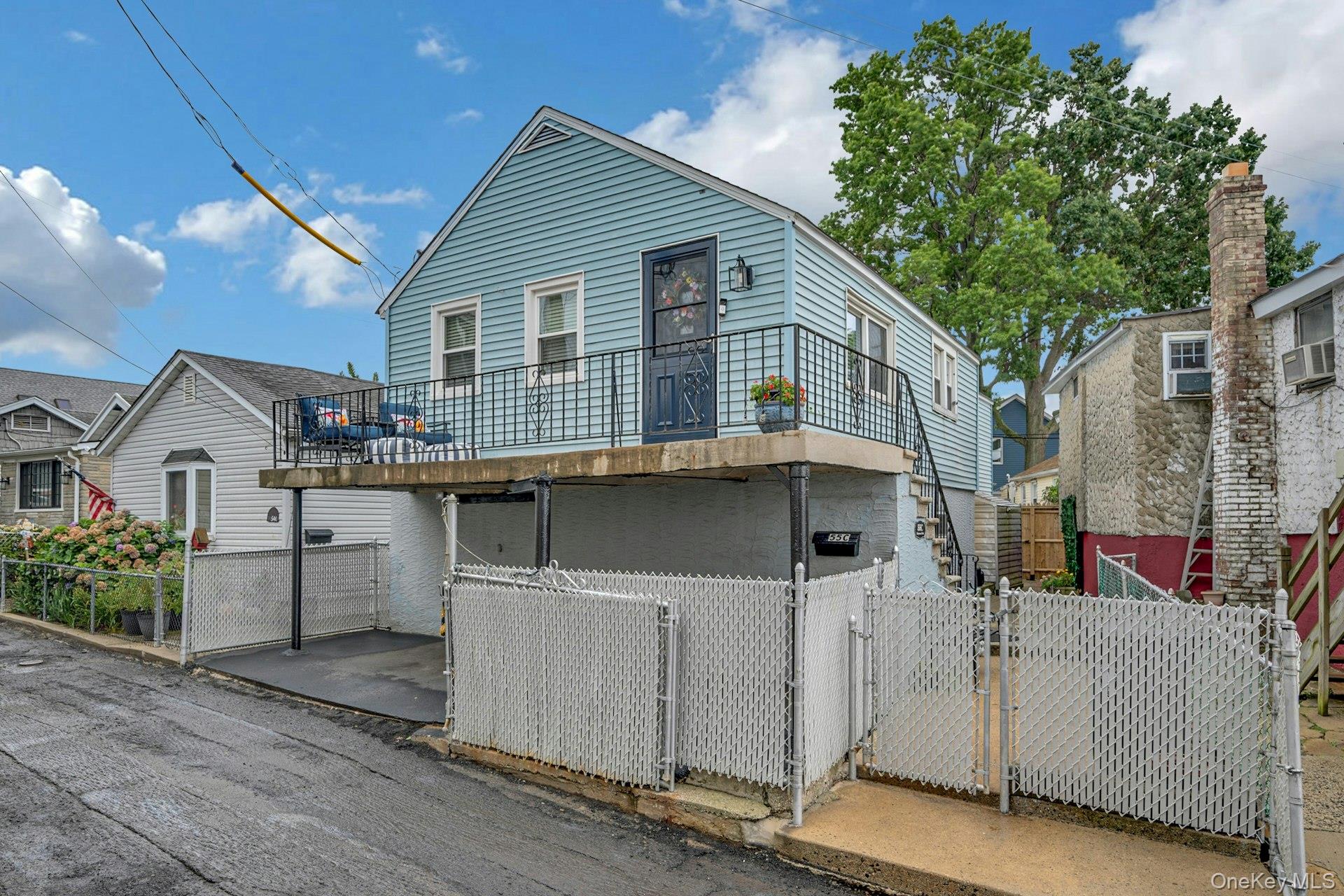 55c Edgewater Park C Property Photo 3