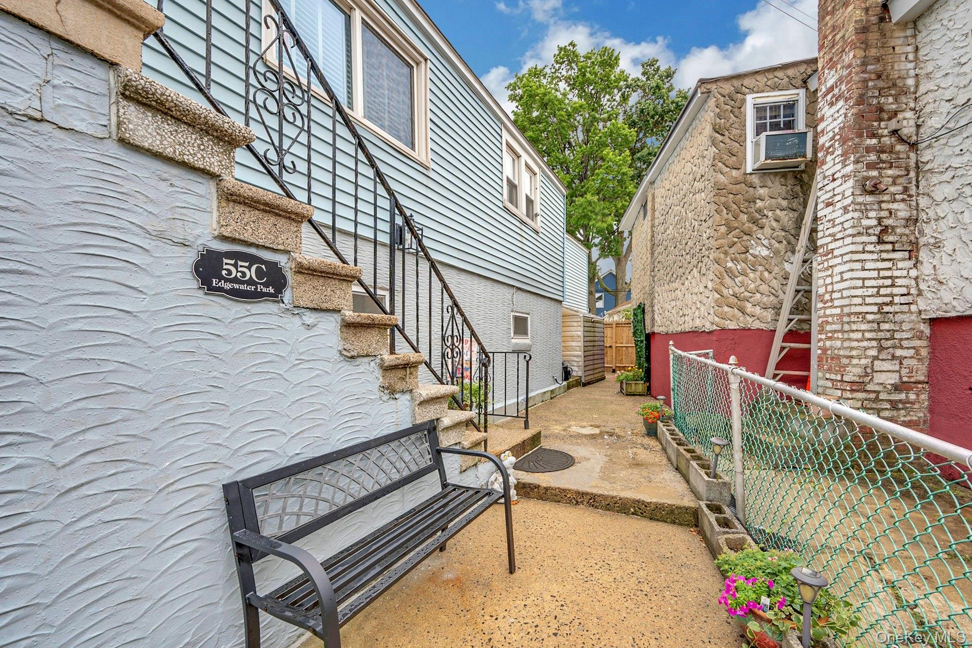 55c Edgewater Park C Property Photo 6