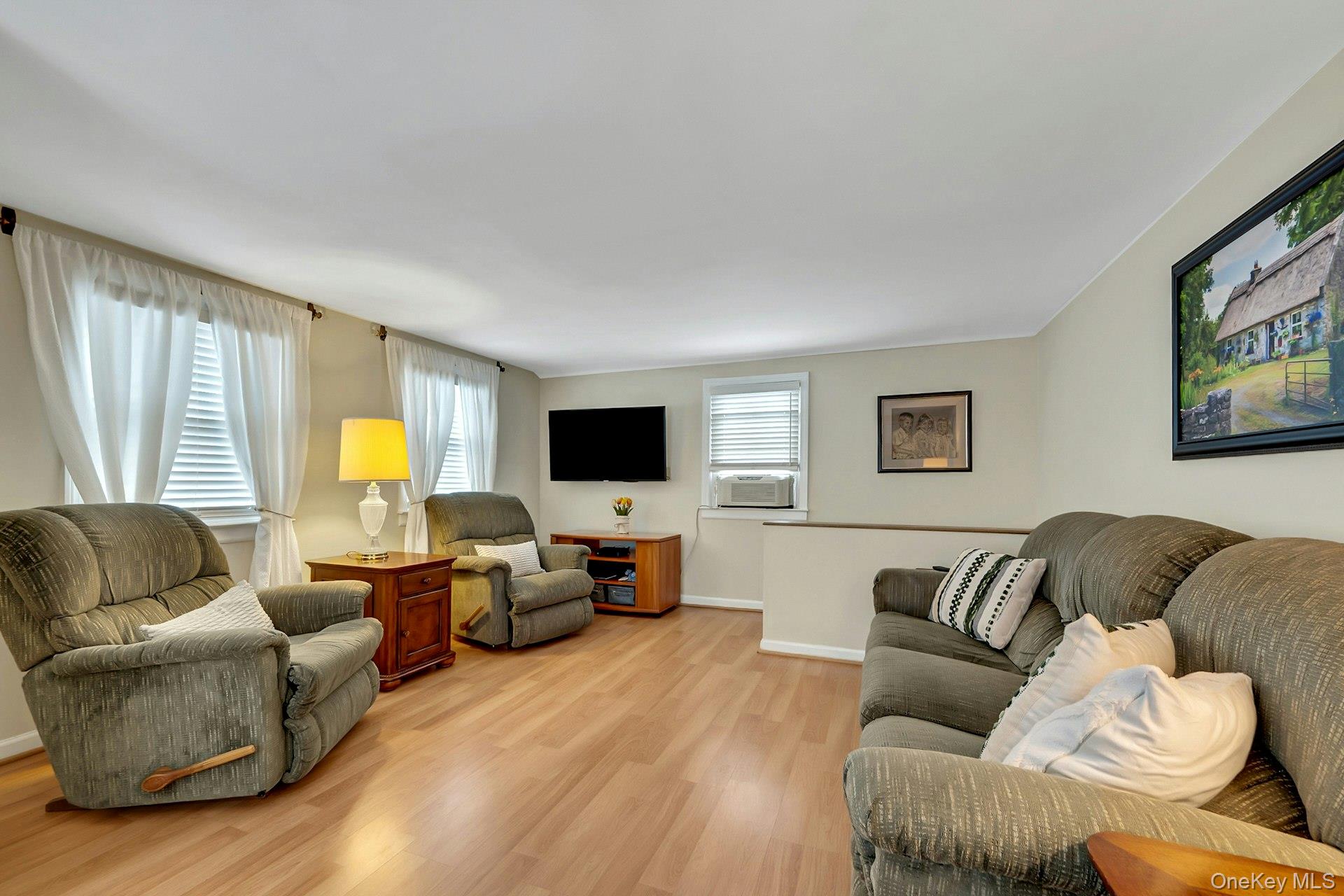 55c Edgewater Park C Property Photo 7