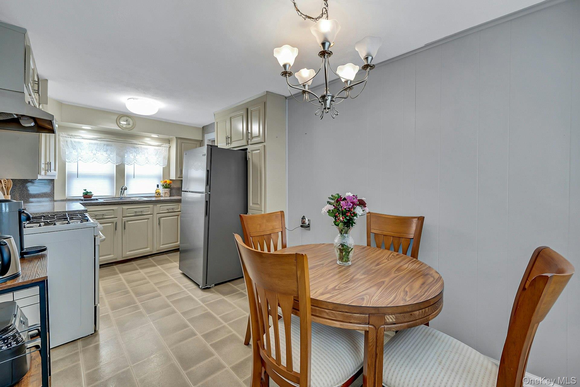 55c Edgewater Park C Property Photo 15