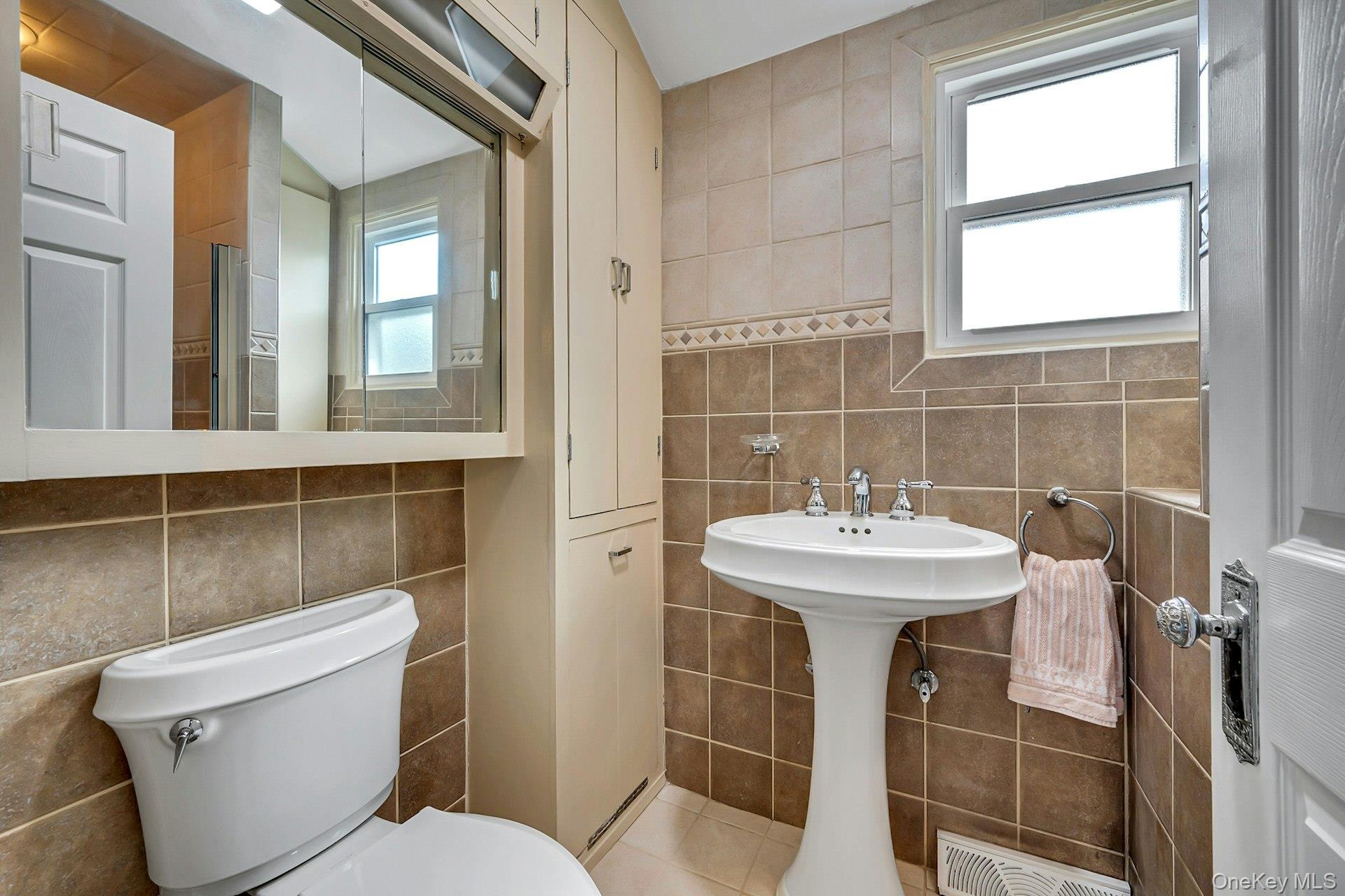 55c Edgewater Park C Property Photo 22