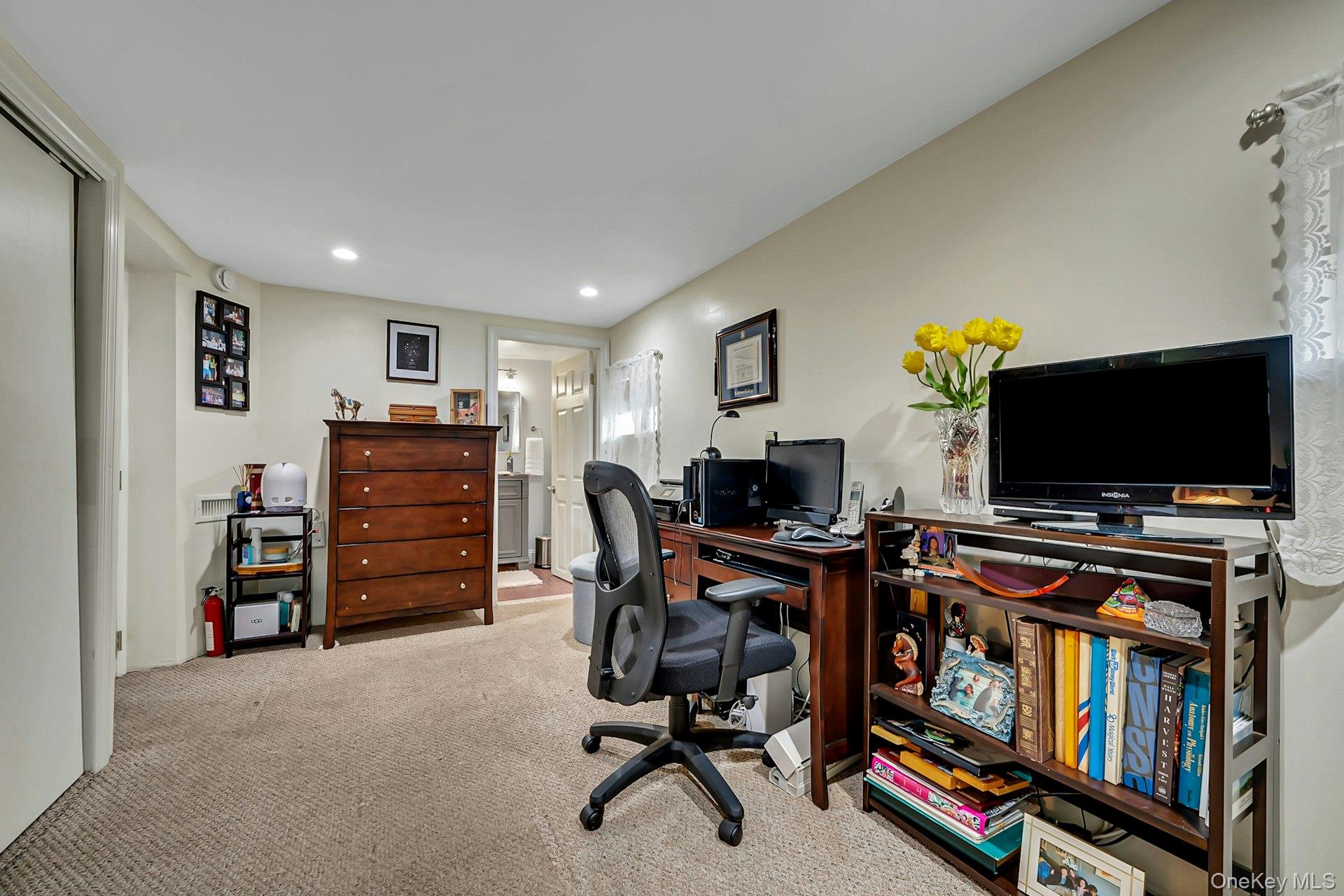 55c Edgewater Park C Property Photo 24