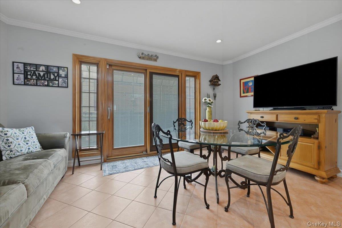 6356 76th Street Property Photo 17