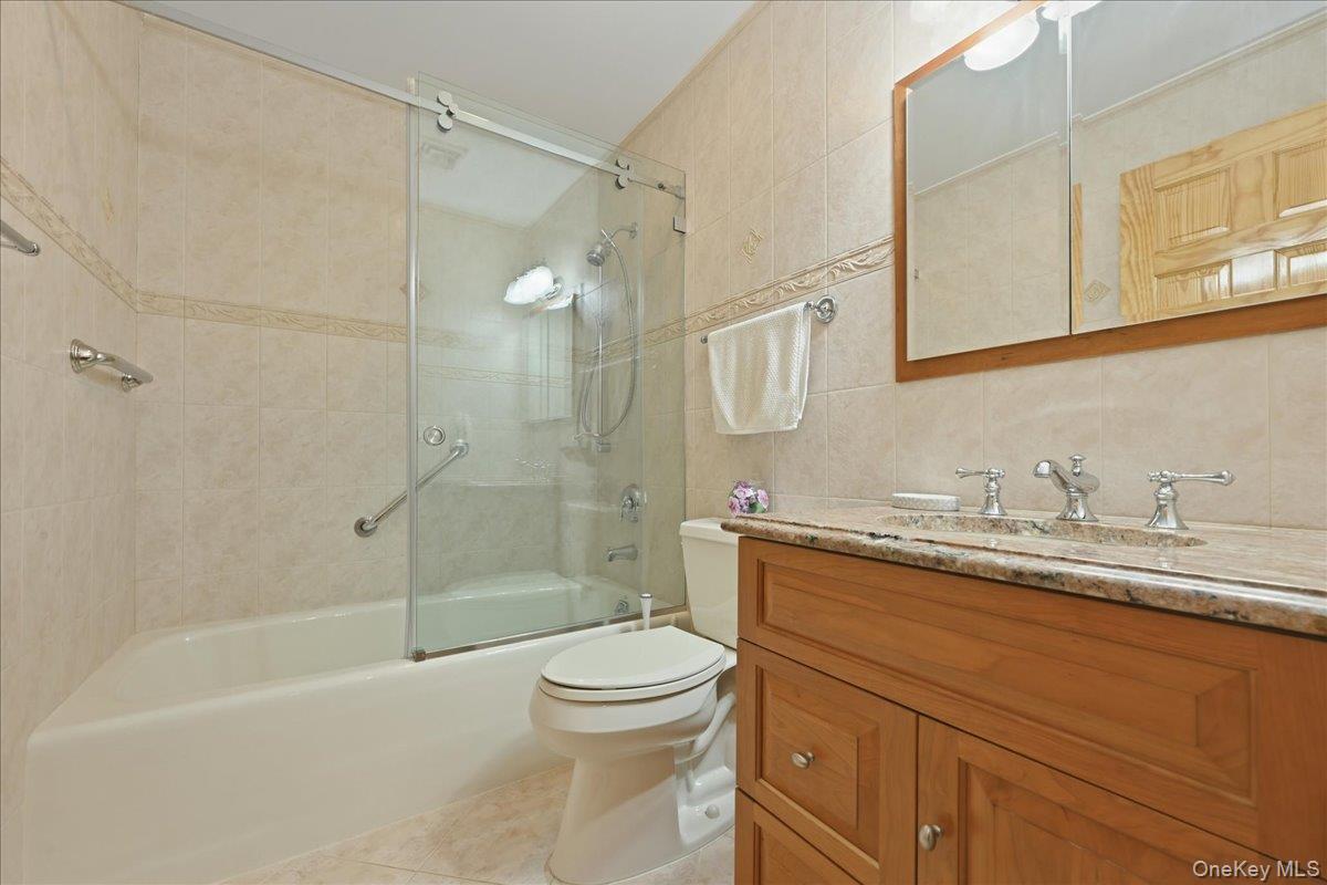 6356 76th Street Property Photo 26