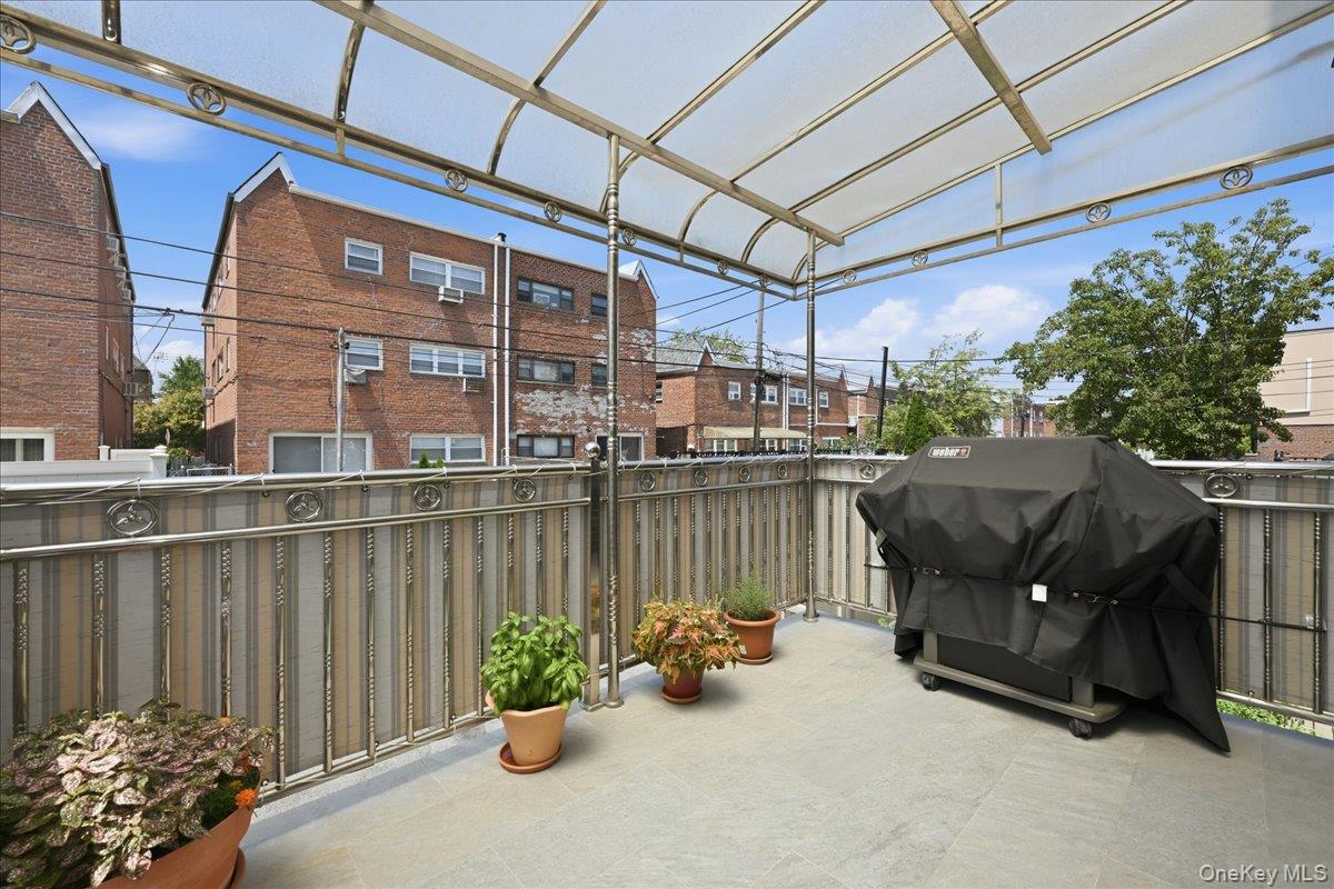 6356 76th Street Property Photo 36