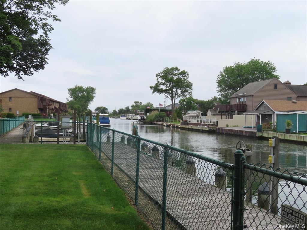 103 Mariners Way Property Photo 16
