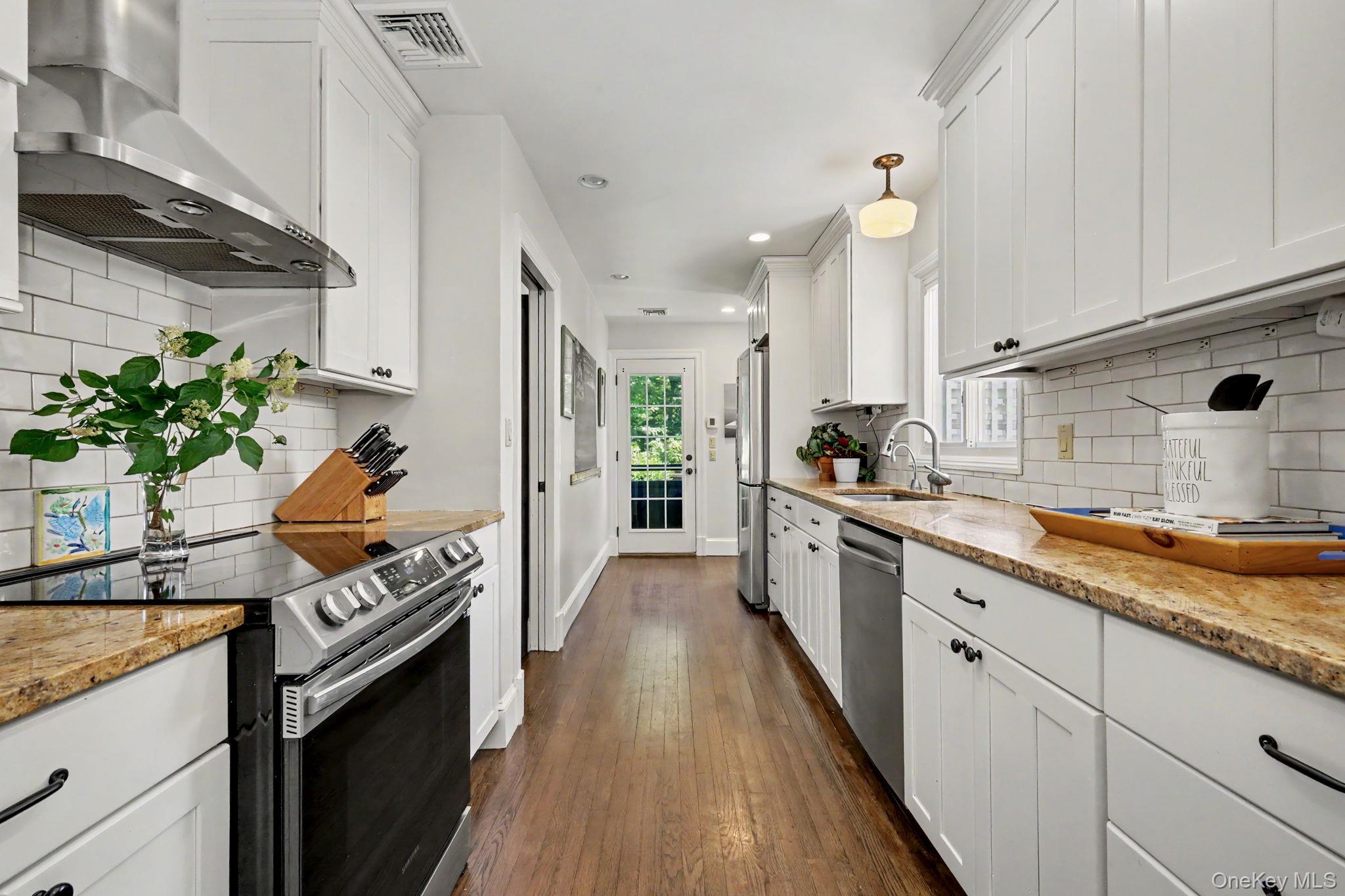 10 Apple Tree Lane Property Photo 12