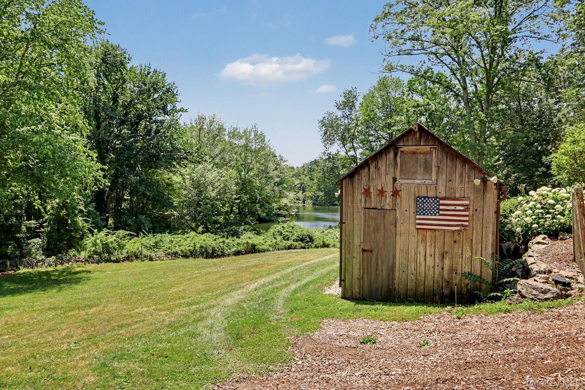 10 Apple Tree Lane Property Photo 44