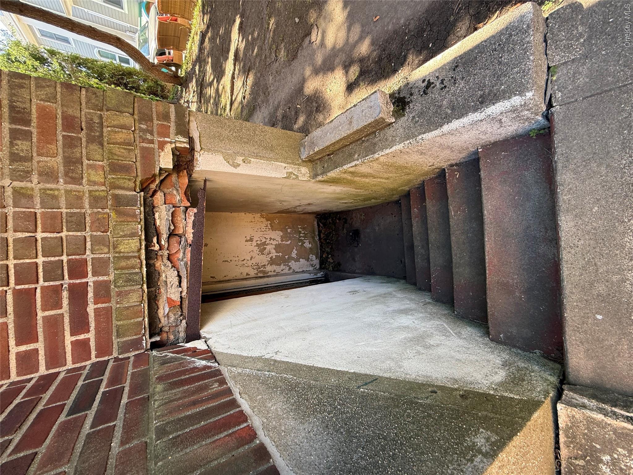13812 Rockaway Beach Boulevard Property Photo 17