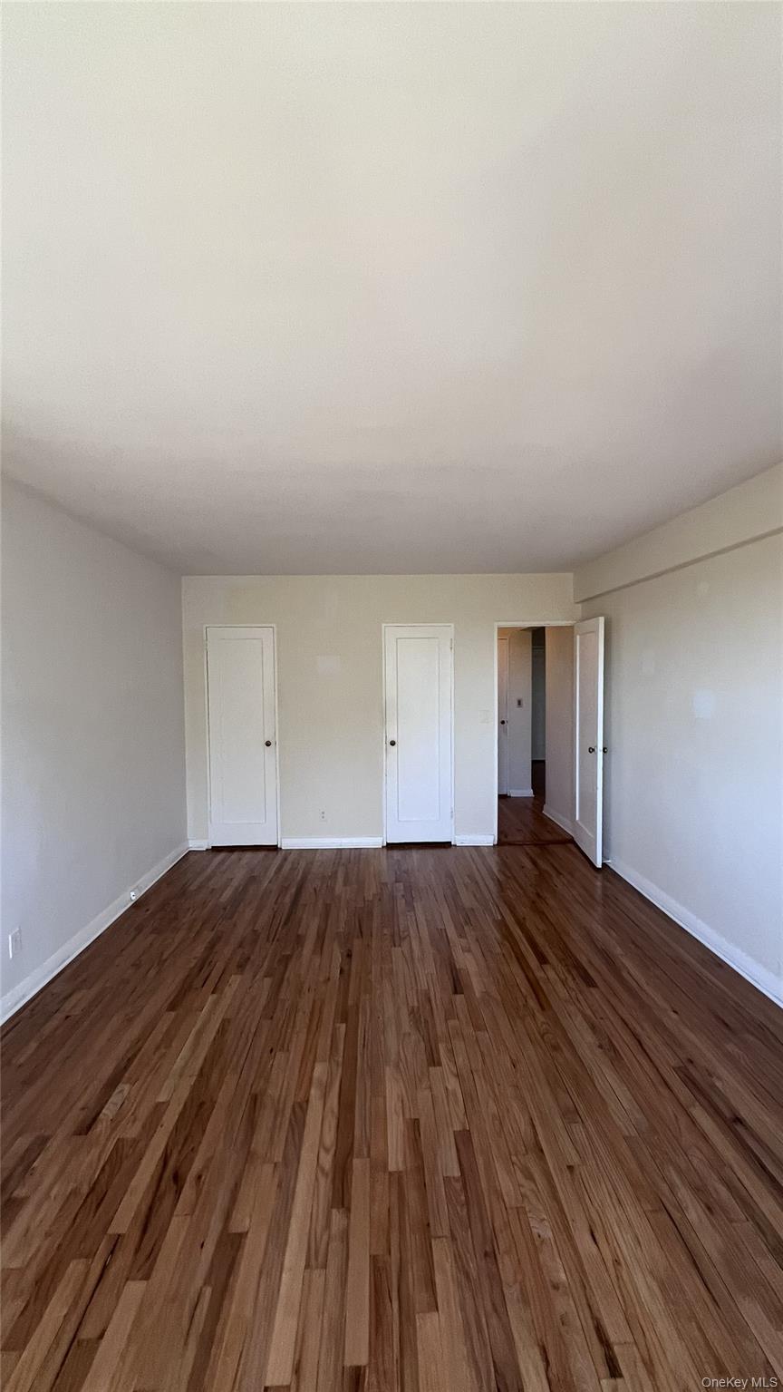 290 Collins Avenue 8e Property Photo 8
