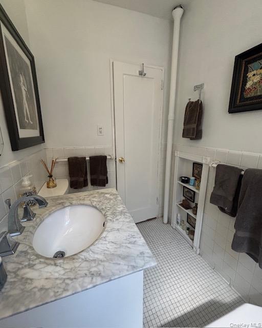290 Collins Avenue 8e Property Photo 15