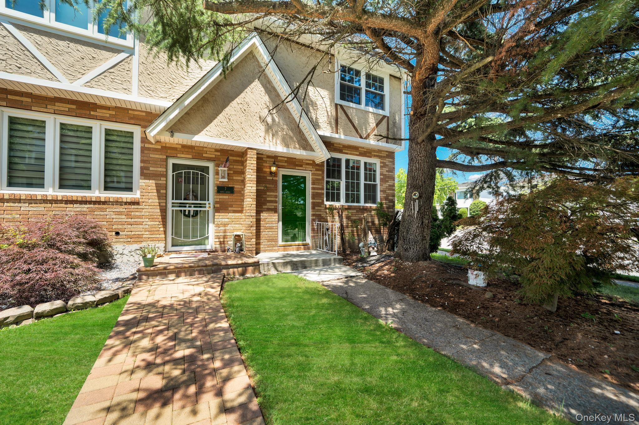 5 Notus Avenue Property Photo 2