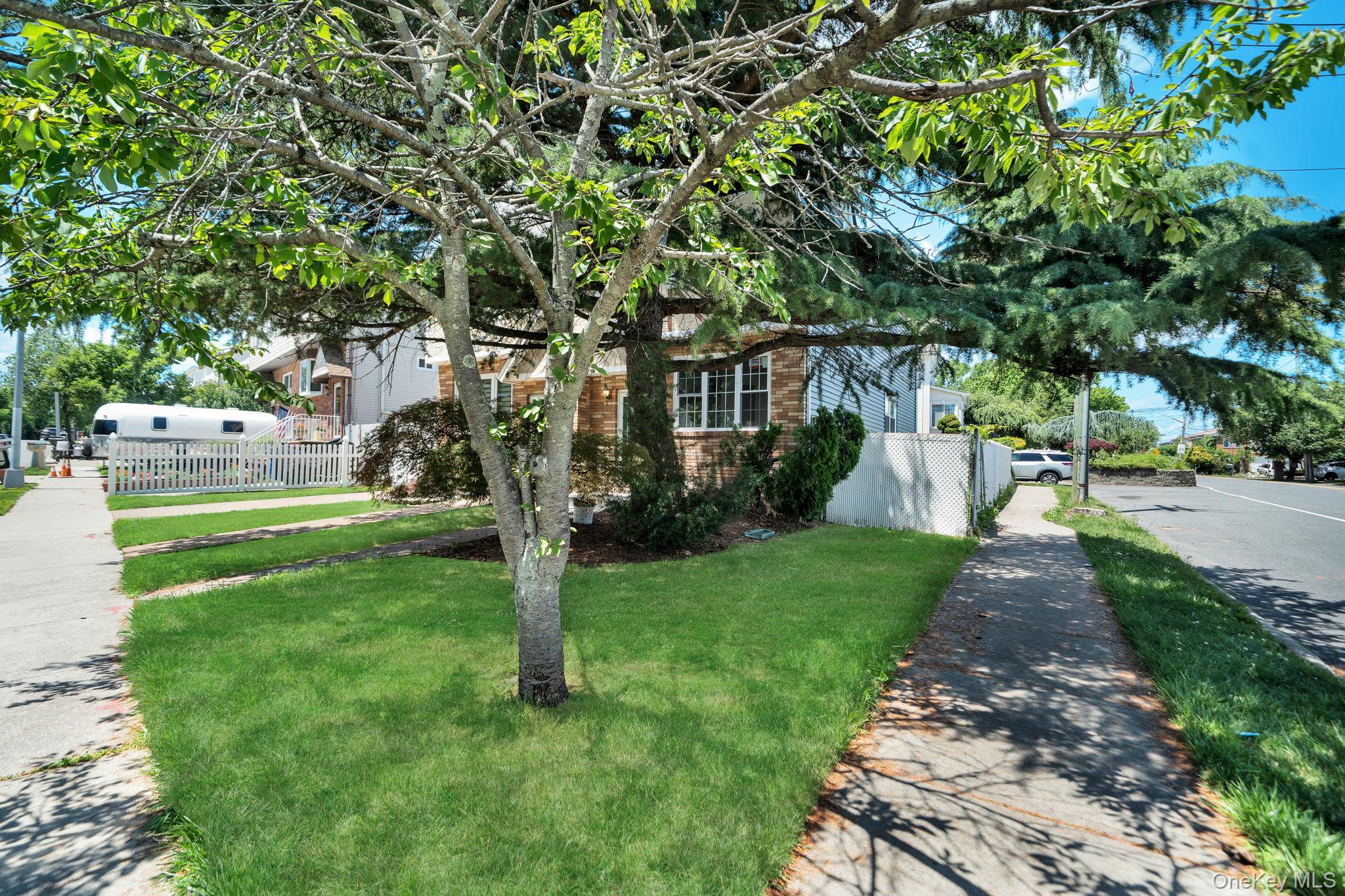 5 Notus Avenue Property Photo 3